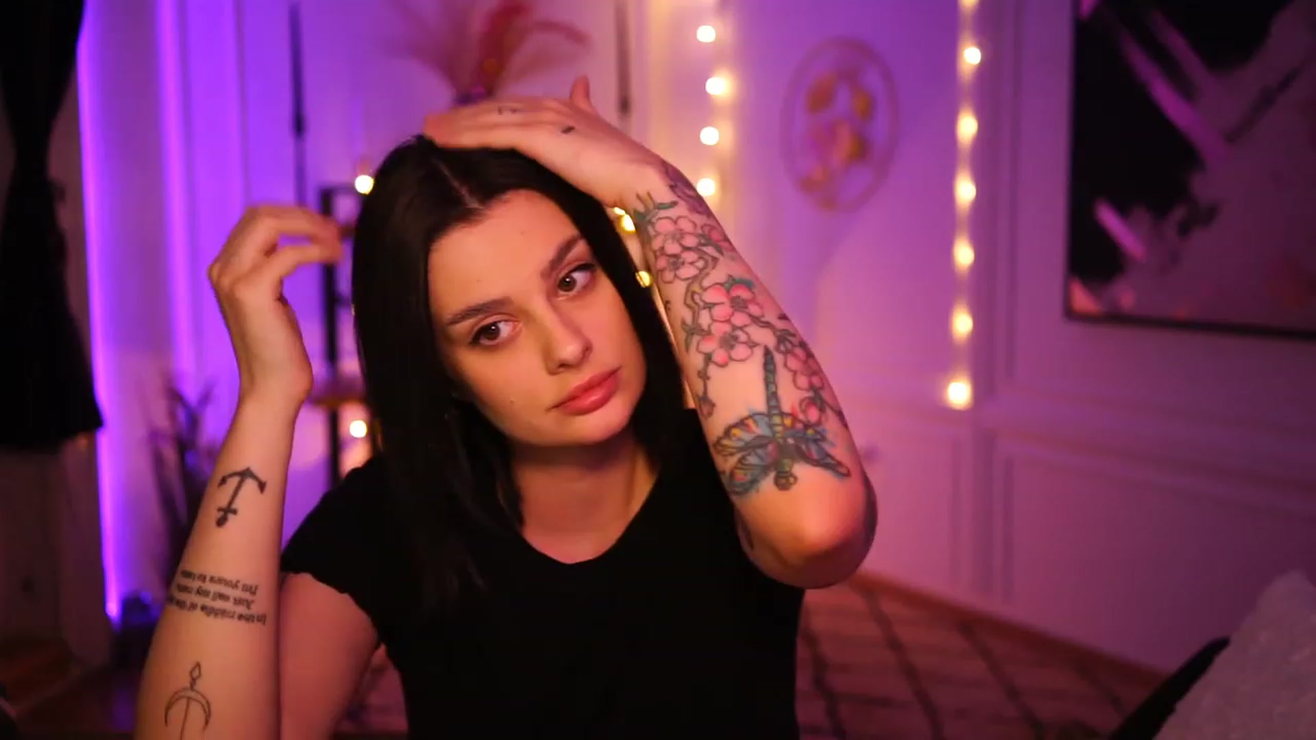 Gallery image thumbnail from lucynutty's myfreecams stream on, 01/21/2023, 21:28 image 16 of 20