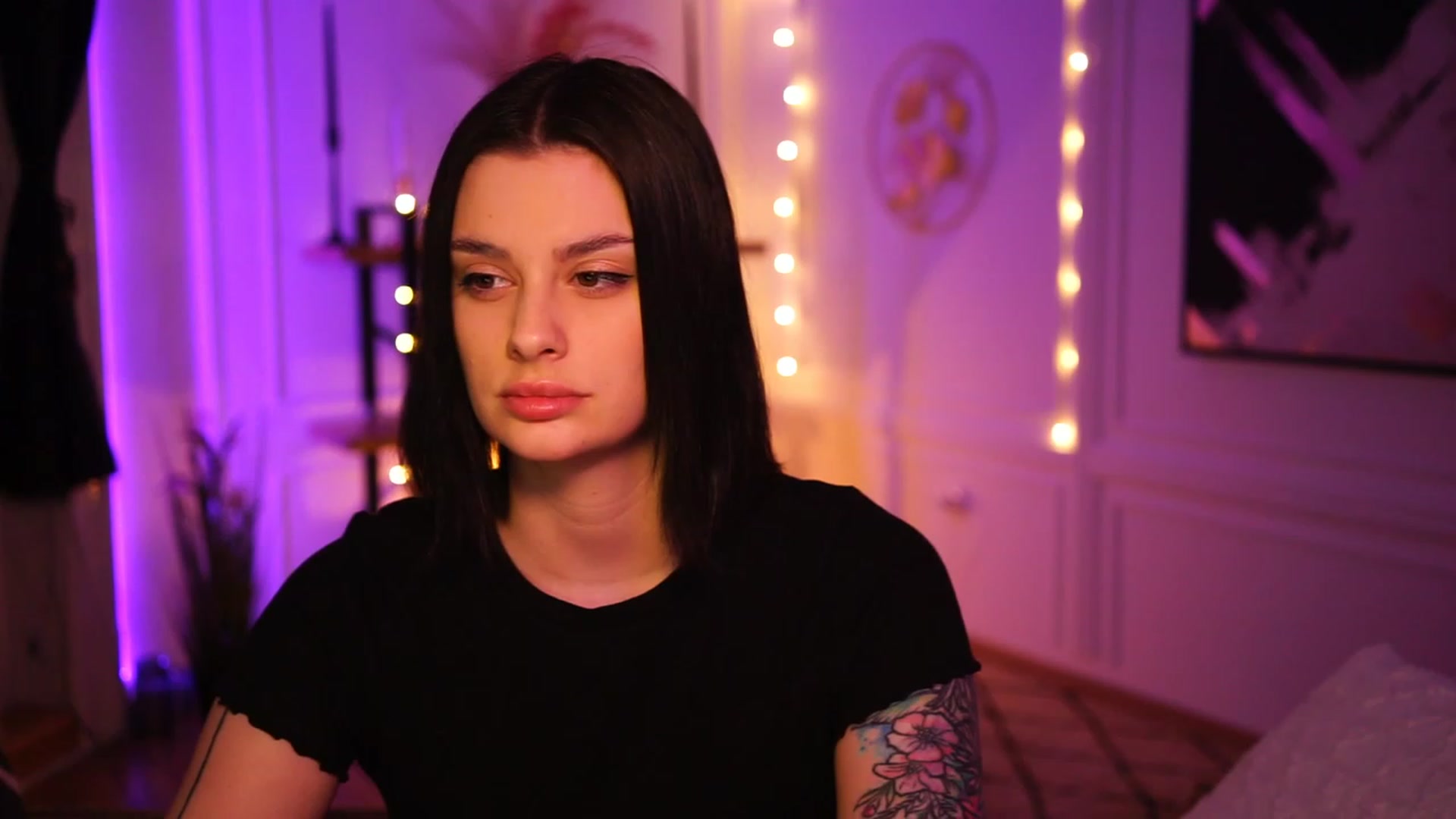 Gallery image thumbnail from lucynutty's myfreecams stream on, 01/21/2023, 21:28 image 4 of 20