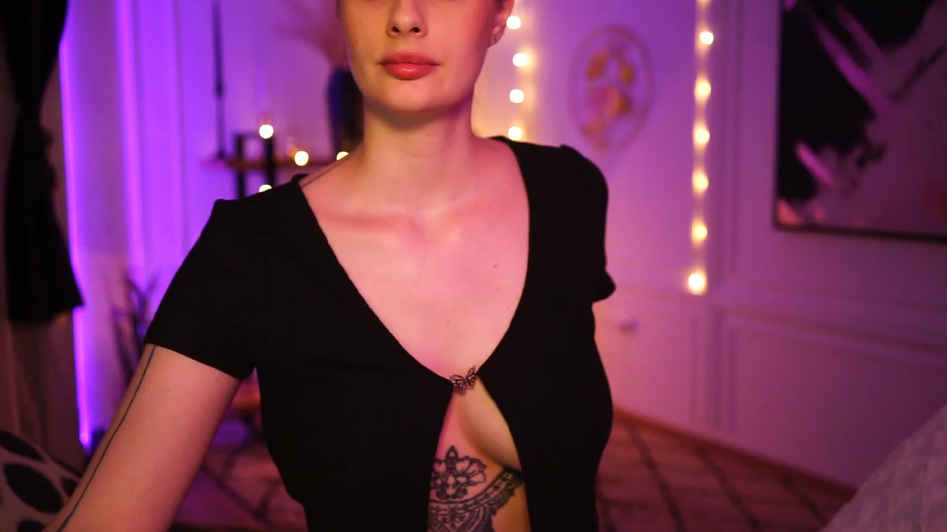 Gallery image thumbnail from lucynutty's myfreecams stream on, 01/22/2023, 15:36 image 13 of 20