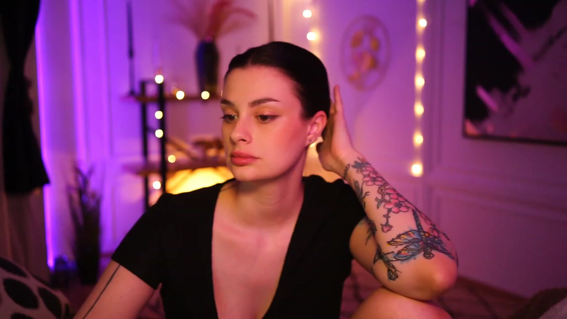 Gallery image thumbnail from lucynutty's myfreecams stream on, 01/22/2023, 16:28 image 20 of 20