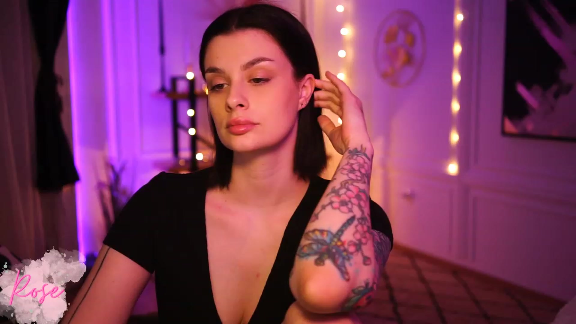Gallery image thumbnail from lucynutty's myfreecams stream on, 01/27/2023, 18:45 image 20 of 20