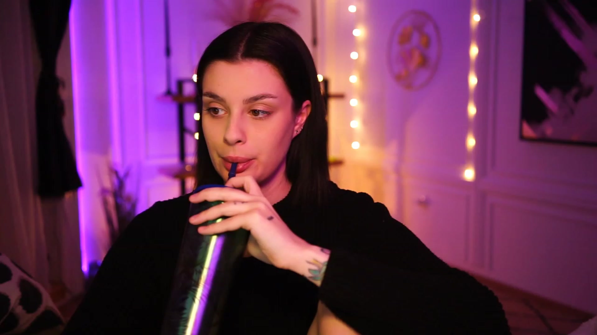 Gallery image thumbnail from lucynutty's myfreecams stream on, 01/27/2023, 19:33 image 13 of 20