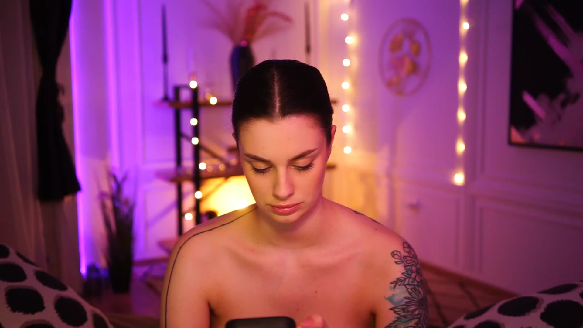 Gallery image thumbnail from lucynutty's myfreecams stream on, 01/28/2023, 18:09 image 12 of 20