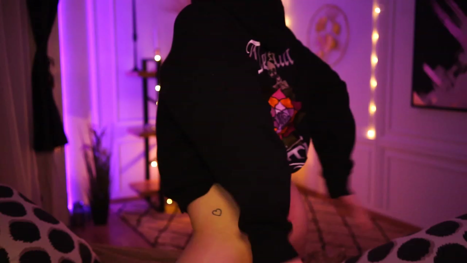 Gallery image thumbnail from lucynutty's myfreecams stream on, 01/28/2023, 18:39 image 12 of 20