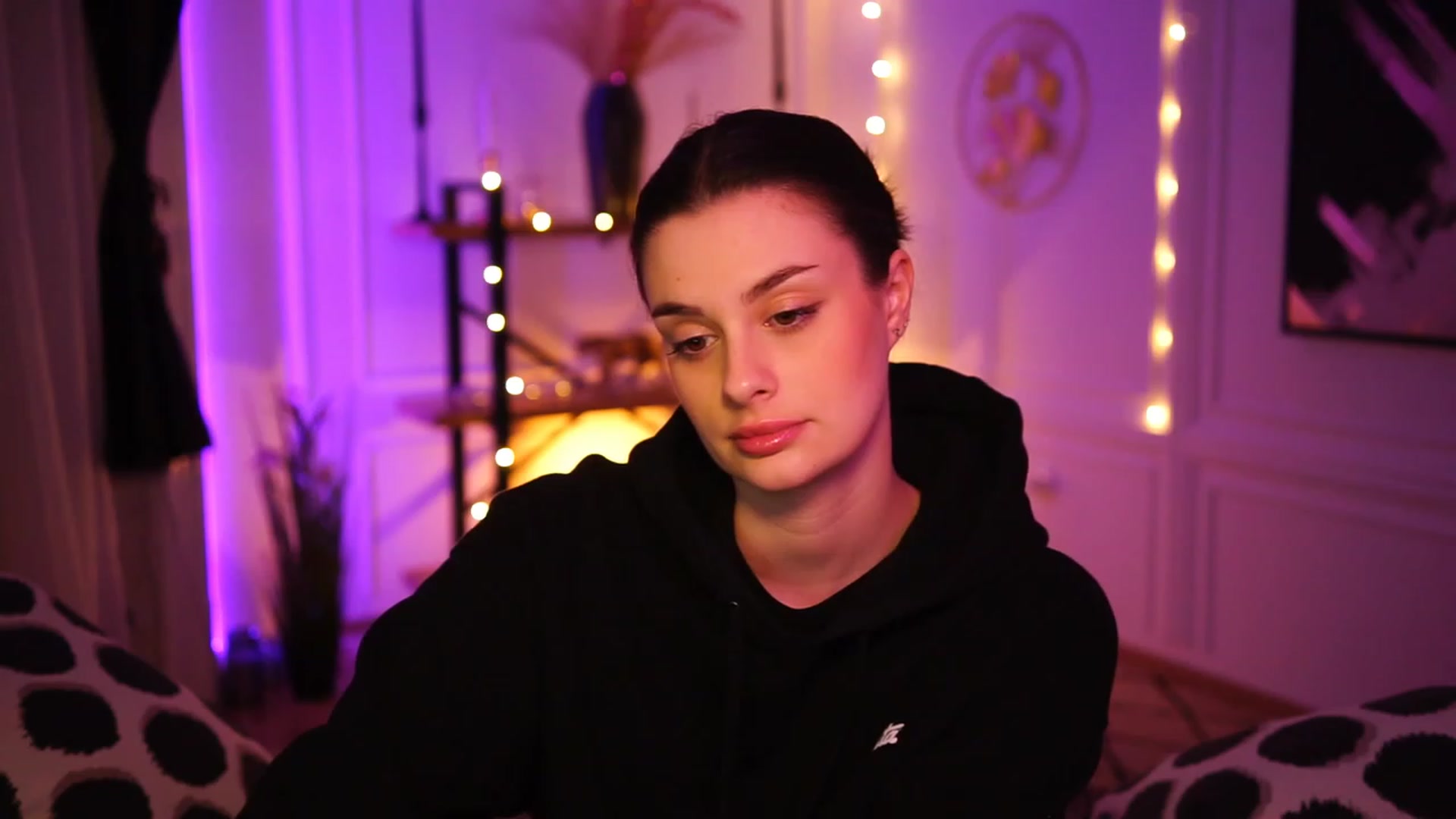 Gallery image thumbnail from lucynutty's myfreecams stream on, 01/28/2023, 18:52 image 9 of 20