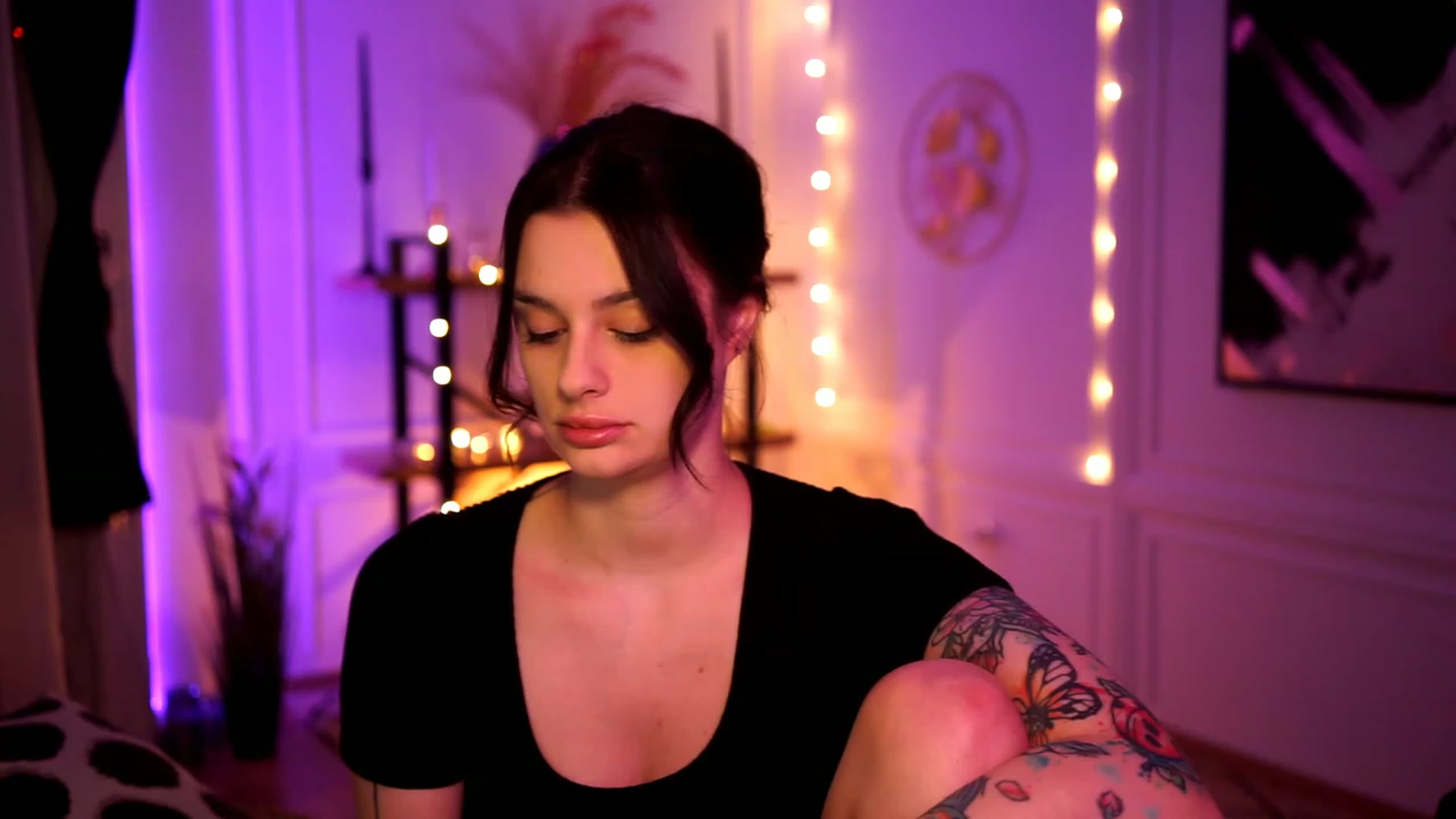 Gallery image thumbnail from lucynutty's myfreecams stream on, 01/29/2023, 18:57 image 9 of 20