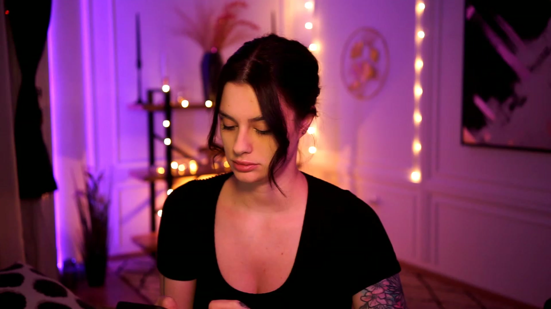 Gallery image thumbnail from lucynutty's myfreecams stream on, 01/29/2023, 18:57 image 12 of 20
