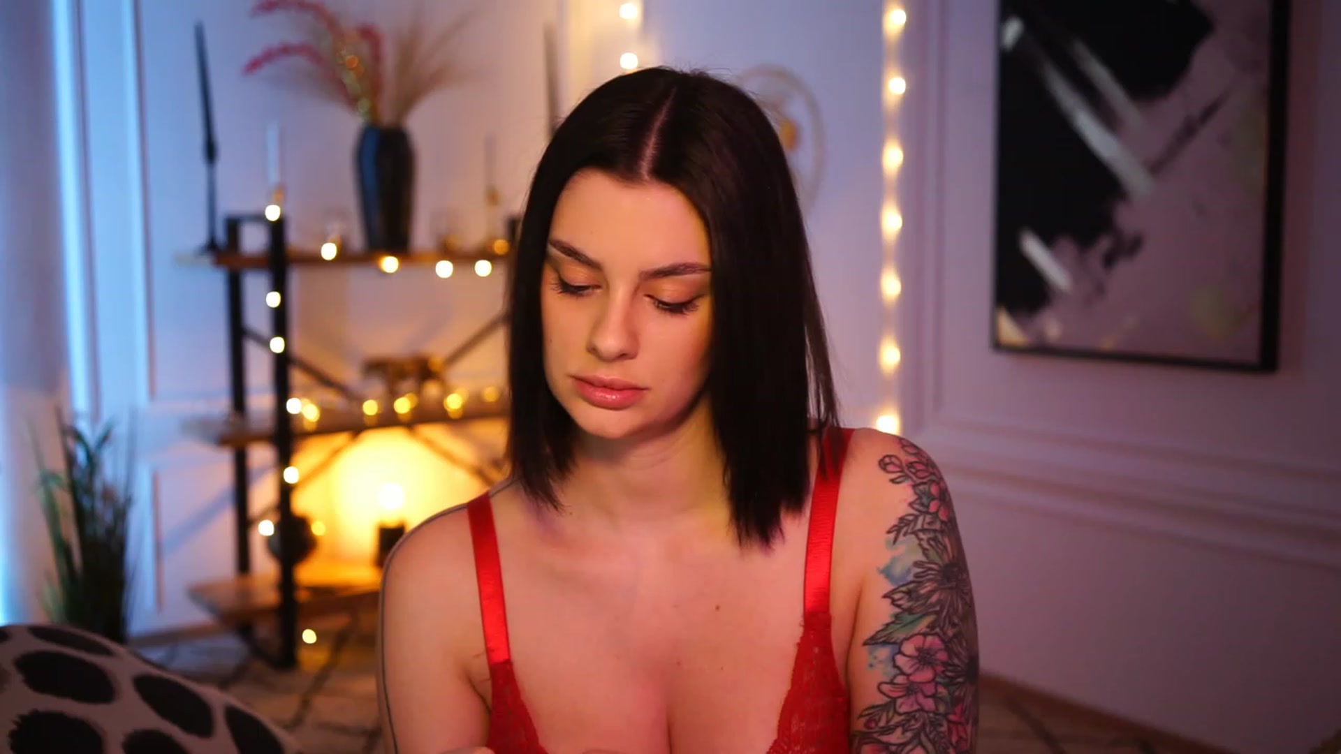 Gallery image thumbnail from lucynutty's myfreecams stream on, 01/31/2023, 15:37 image 3 of 20