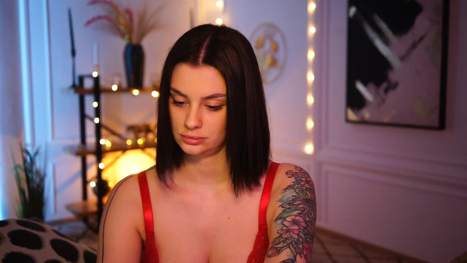 Gallery image thumbnail from lucynutty's myfreecams stream on, 01/31/2023, 16:44 image 18 of 20