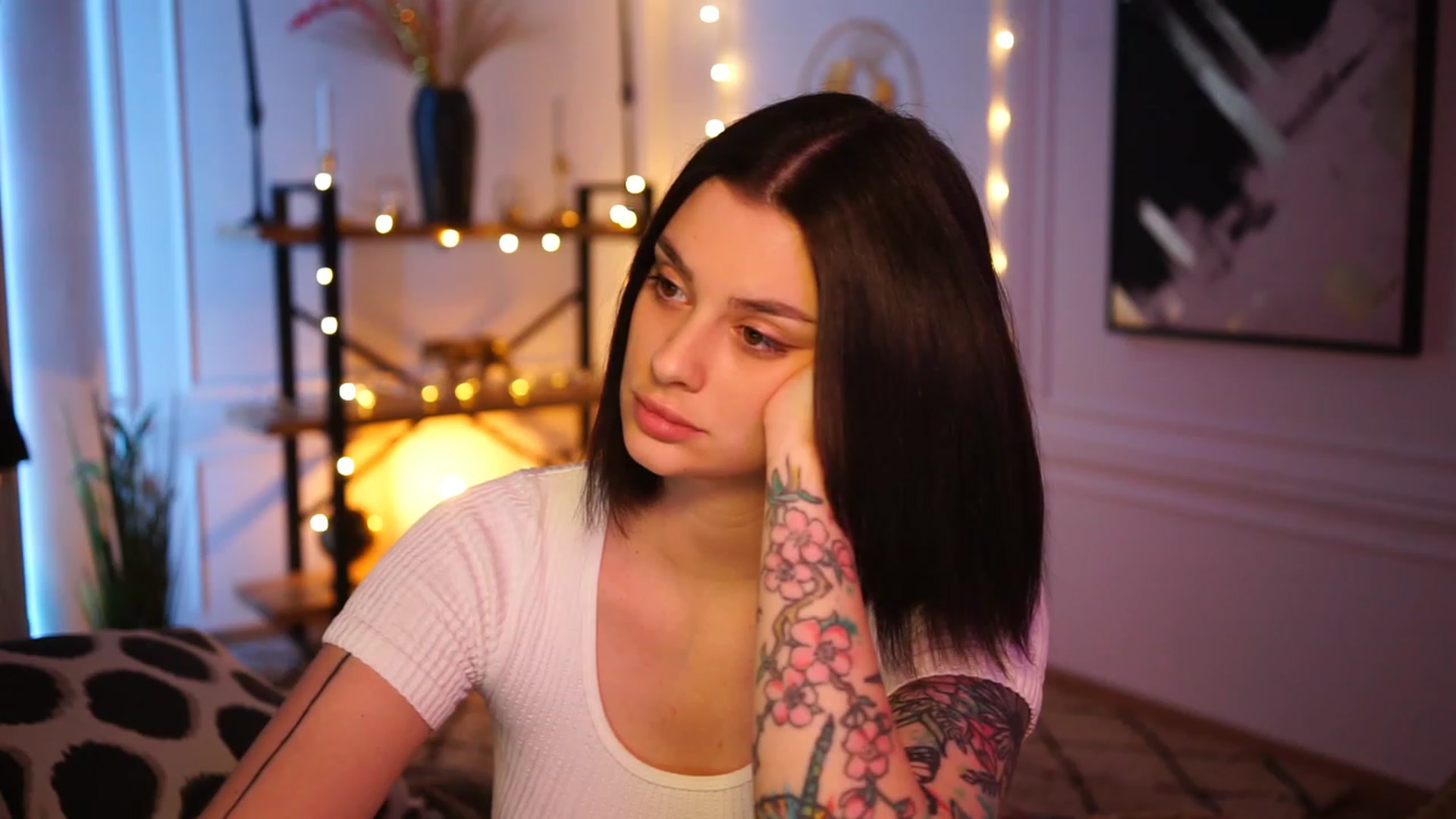 Gallery image thumbnail from lucynutty's myfreecams stream on, 01/31/2023, 17:48 image 17 of 20