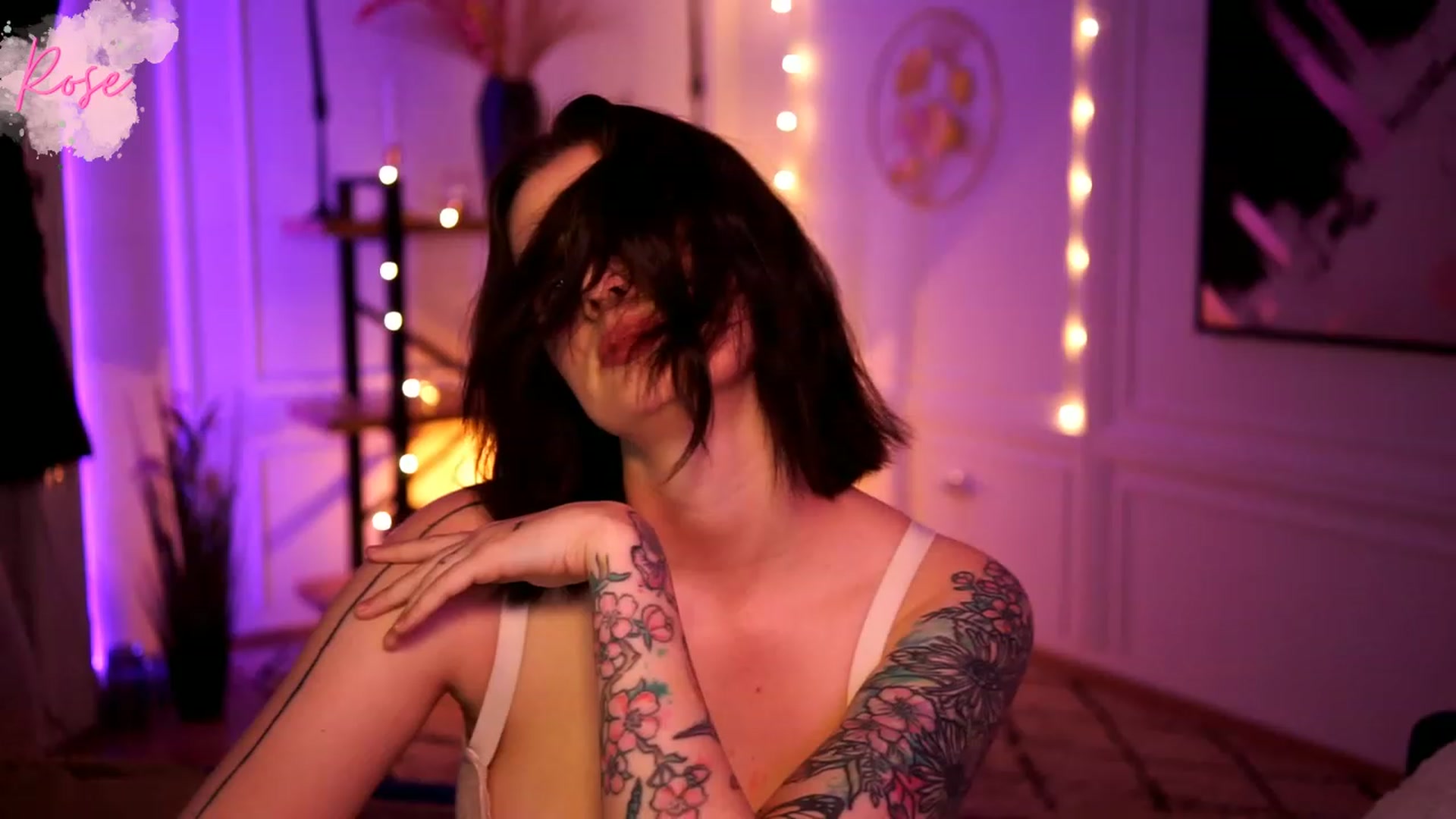 Gallery image thumbnail from lucynutty's myfreecams stream on, 02/03/2023, 19:50 image 12 of 20