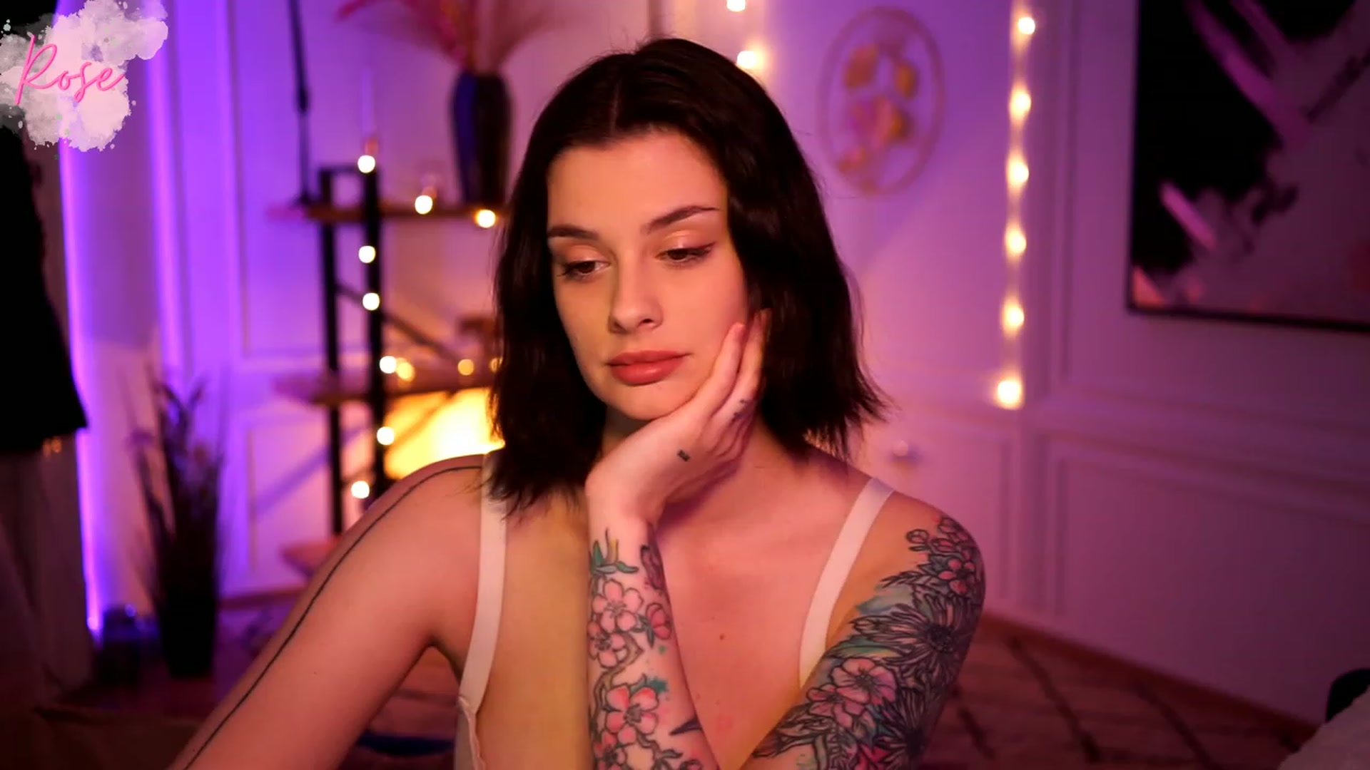 Gallery image thumbnail from lucynutty's myfreecams stream on, 02/03/2023, 19:50 image 7 of 20