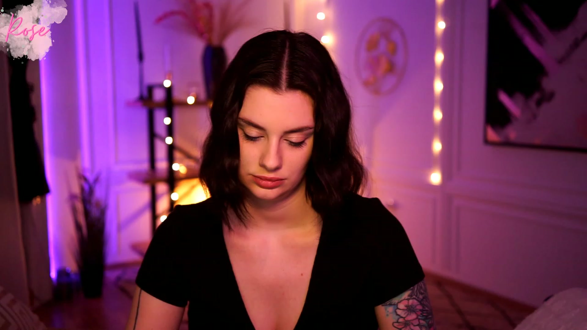 Gallery image thumbnail from lucynutty's myfreecams stream on, 02/04/2023, 16:00 image 3 of 20