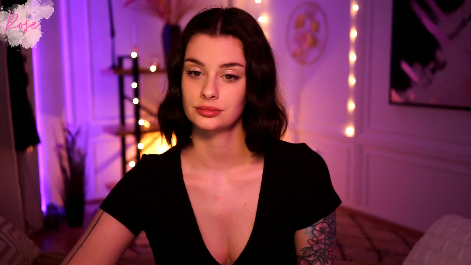 Gallery image thumbnail from lucynutty's myfreecams stream on, 02/04/2023, 16:00 image 14 of 20