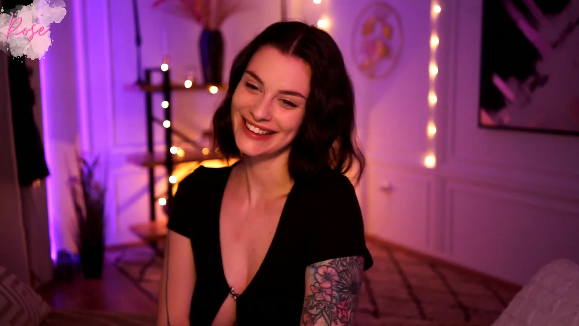 Gallery image thumbnail from lucynutty's myfreecams stream on, 02/04/2023, 16:00 image 20 of 20