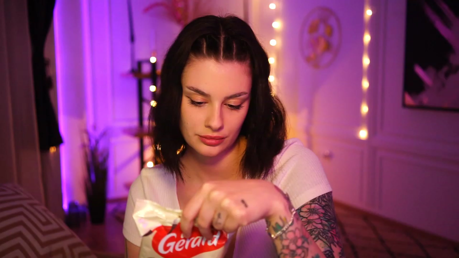 Gallery image thumbnail from lucynutty's myfreecams stream on, 02/09/2023, 17:43 image 1 of 20
