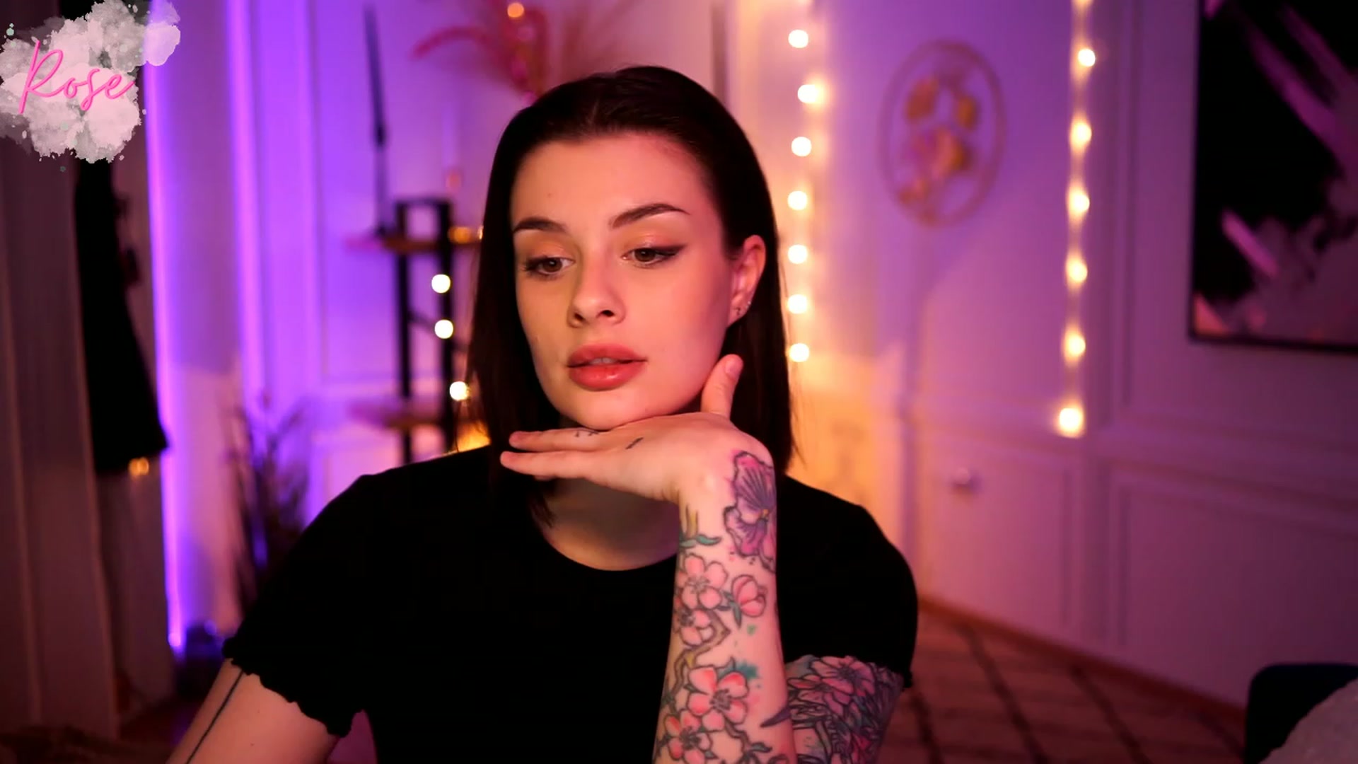 Gallery image thumbnail from lucynutty's myfreecams stream on, 02/11/2023, 14:02 image 9 of 20