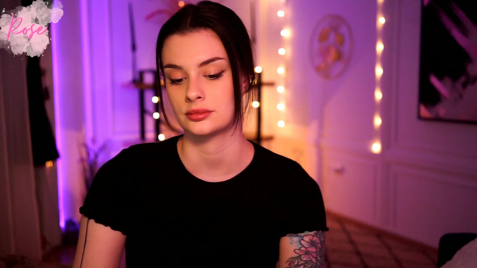 Gallery image thumbnail from lucynutty's myfreecams stream on, 02/11/2023, 14:02 image 6 of 20