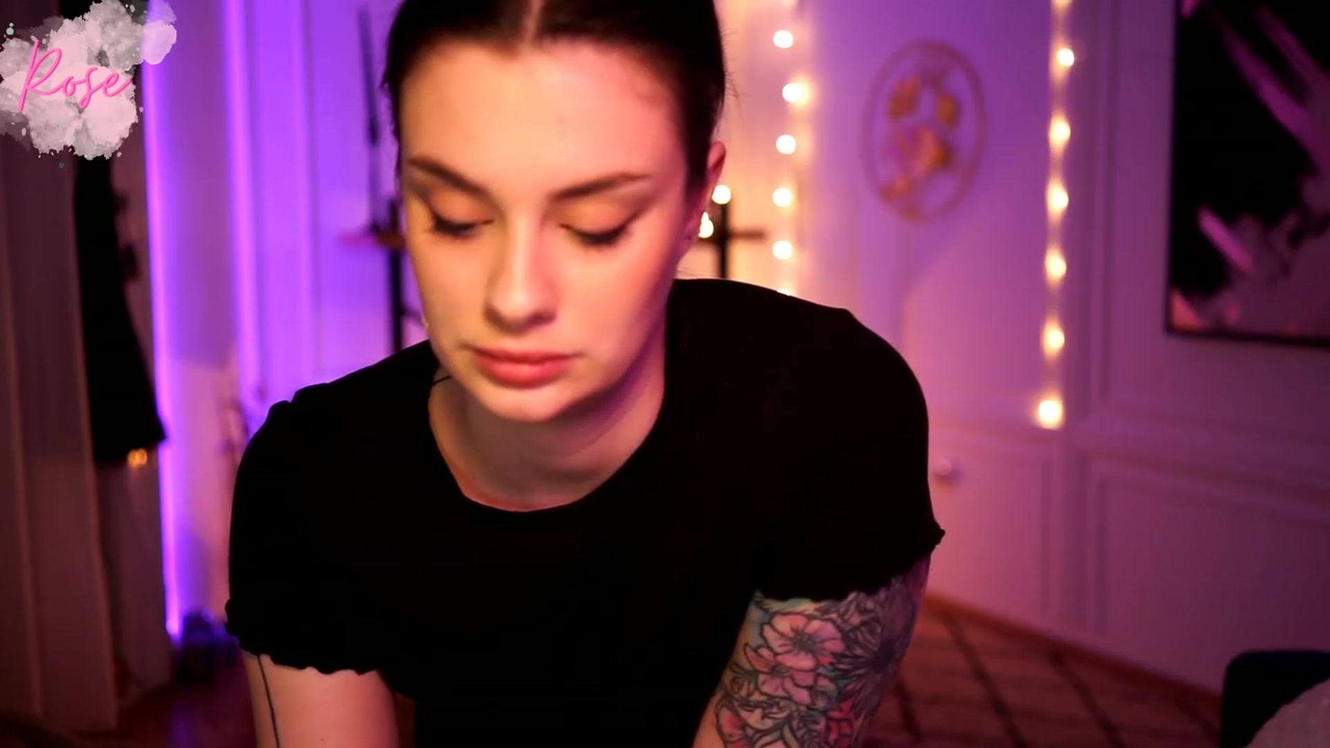 Gallery image thumbnail from lucynutty's myfreecams stream on, 02/11/2023, 15:10 image 10 of 20