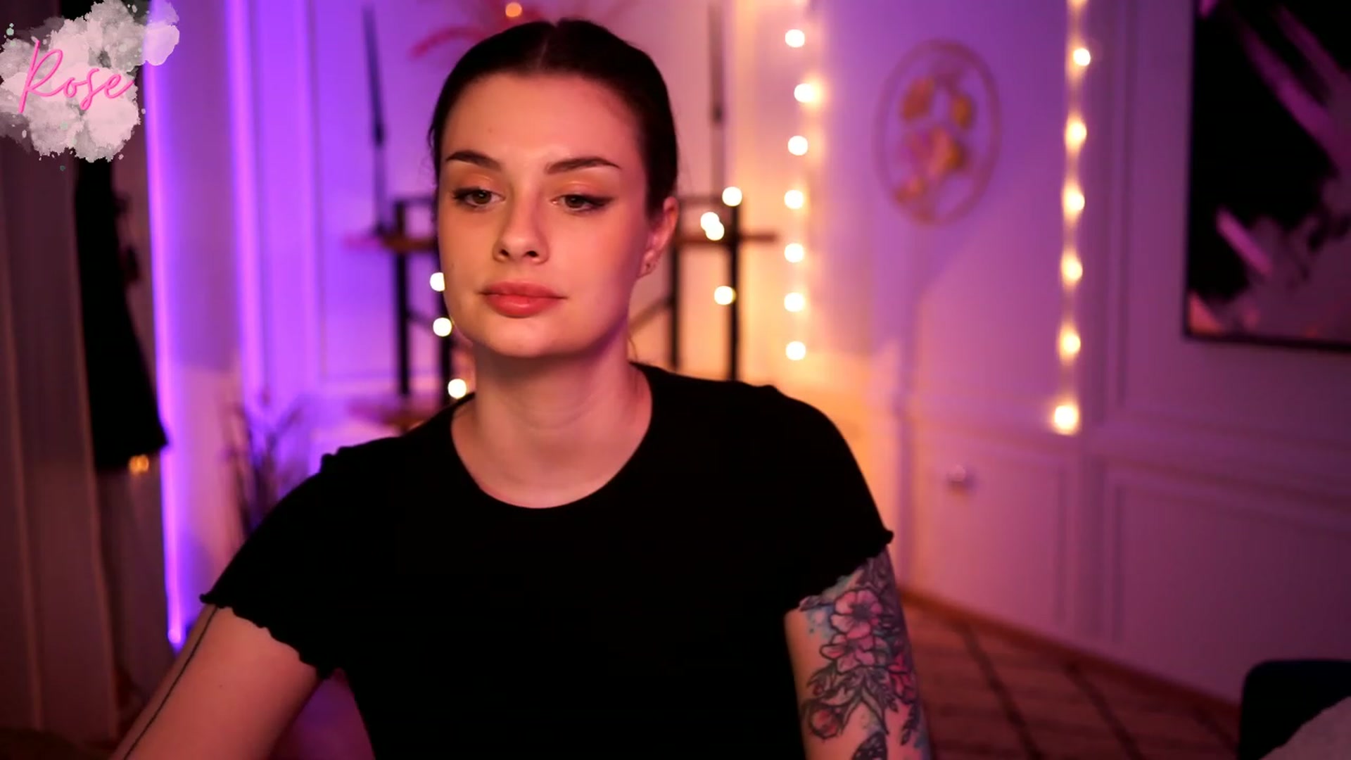 Gallery image thumbnail from lucynutty's myfreecams stream on, 02/11/2023, 15:10 image 12 of 20