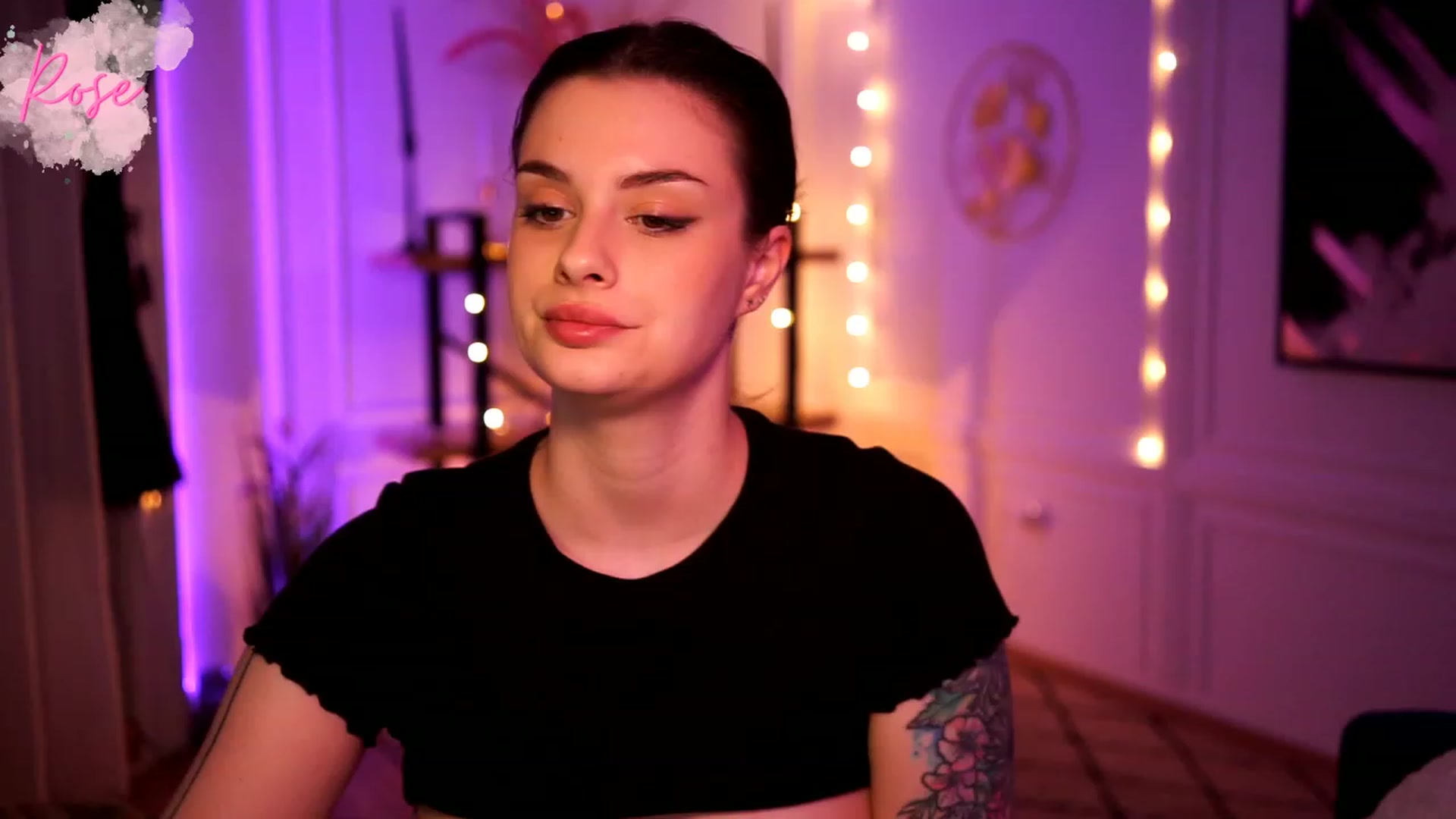 Gallery image thumbnail from lucynutty's myfreecams stream on, 02/11/2023, 15:10 image 6 of 20