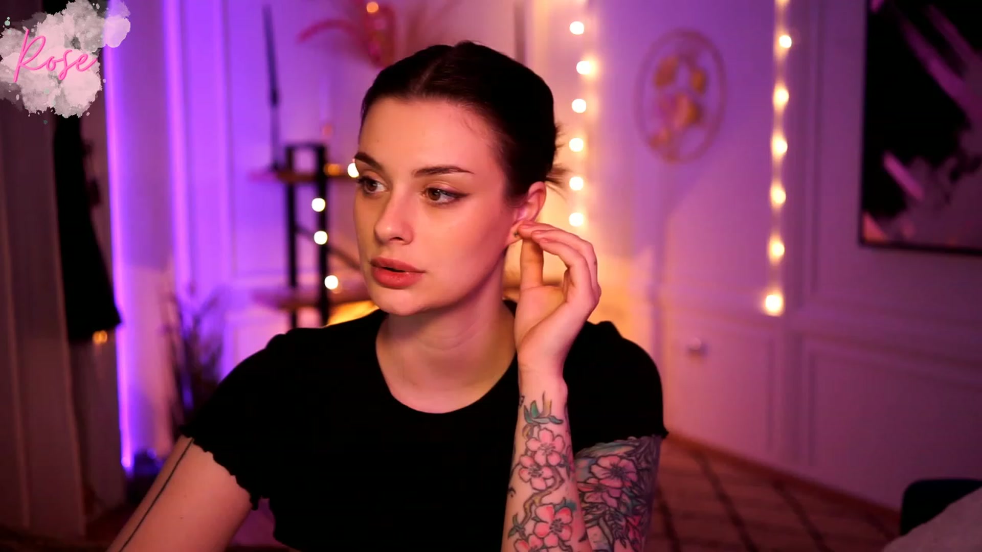 Gallery image thumbnail from lucynutty's myfreecams stream on, 02/11/2023, 16:01 image 13 of 20