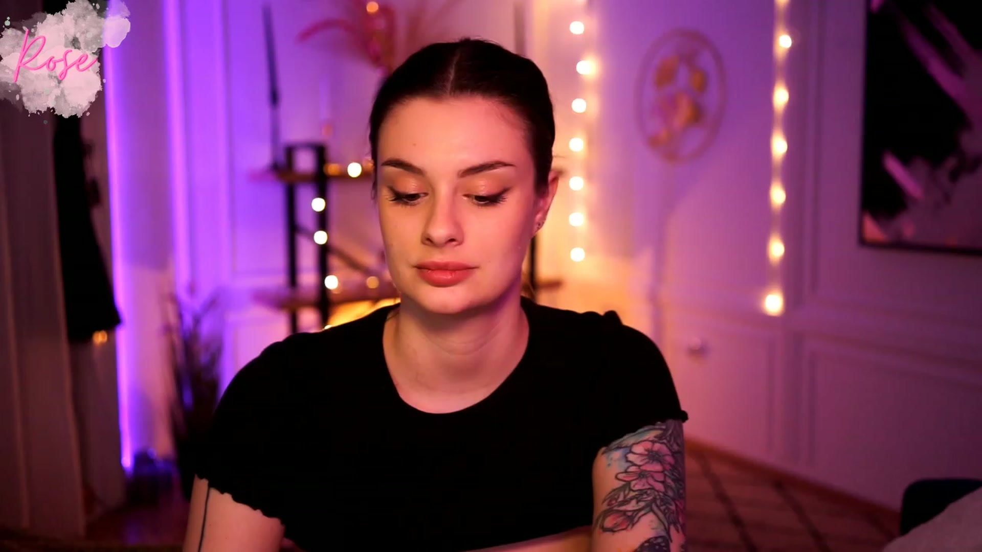 Gallery image thumbnail from lucynutty's myfreecams stream on, 02/11/2023, 16:01 image 10 of 20