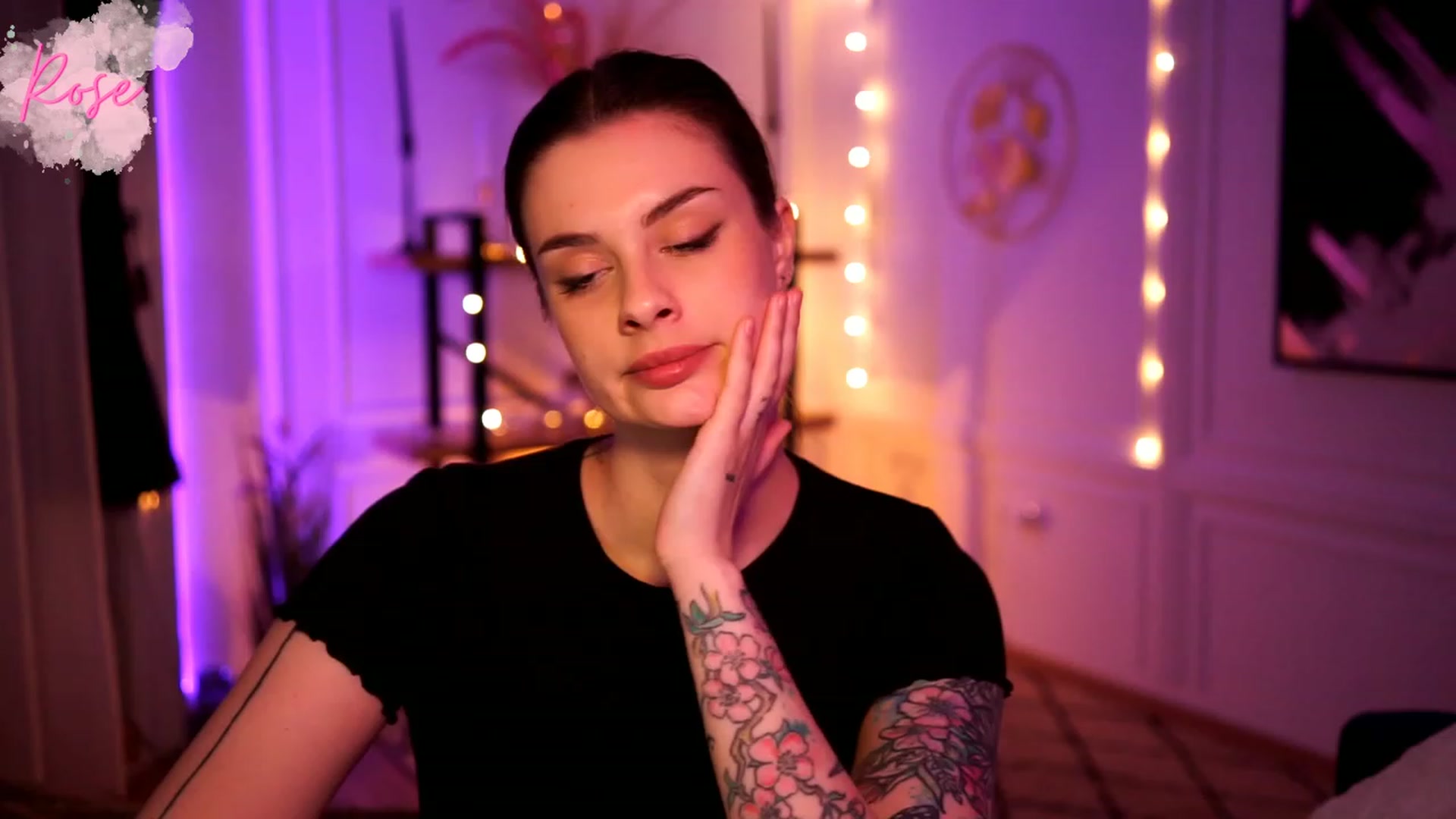 Gallery image thumbnail from lucynutty's myfreecams stream on, 02/11/2023, 16:01 image 8 of 20