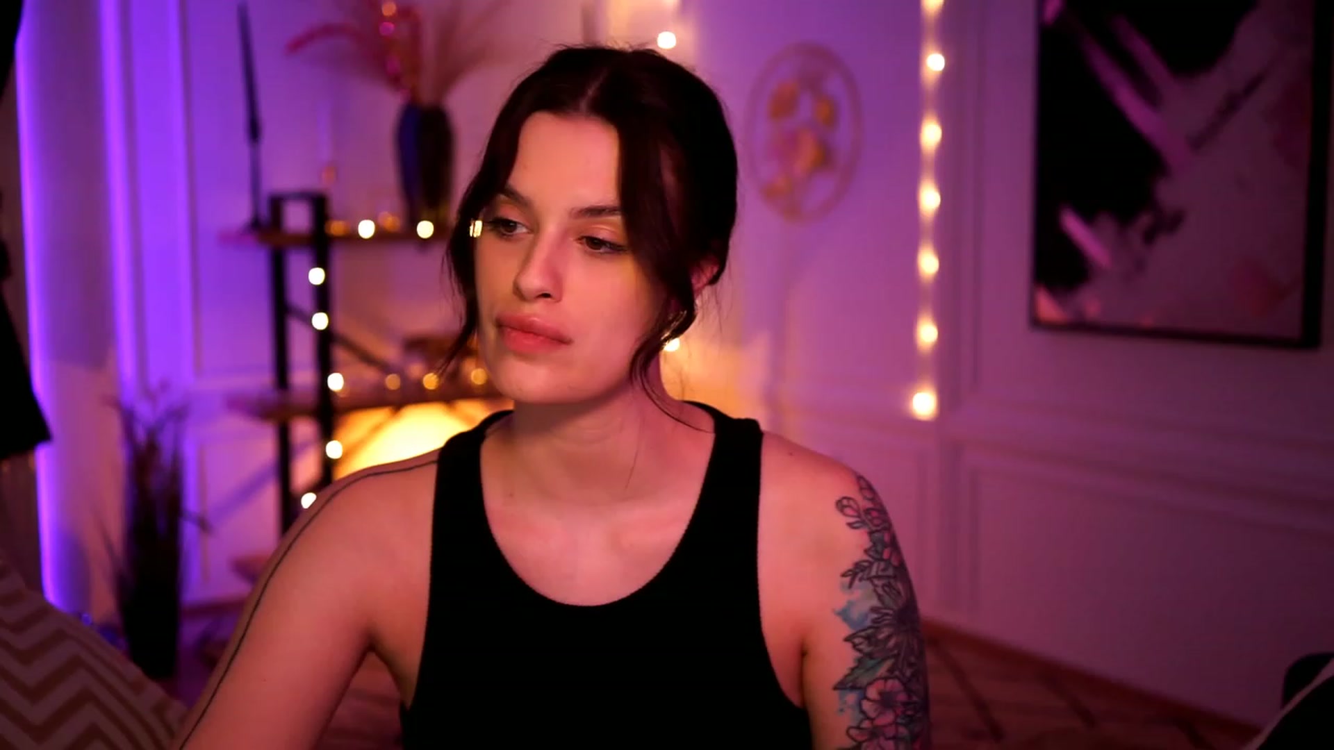 Gallery image thumbnail from lucynutty's myfreecams stream on, 02/12/2023, 16:49 image 15 of 20