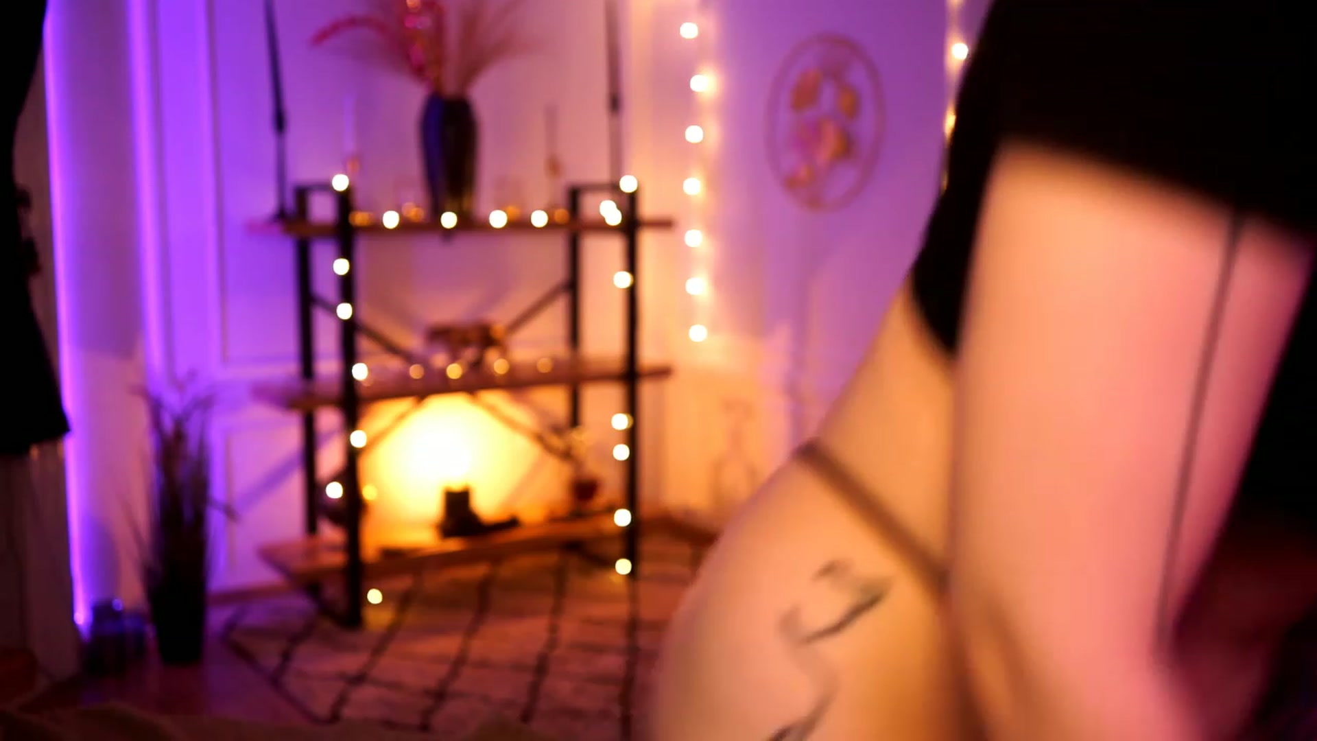 Gallery image thumbnail from lucynutty's myfreecams stream on, 02/15/2023, 19:27 image 18 of 20