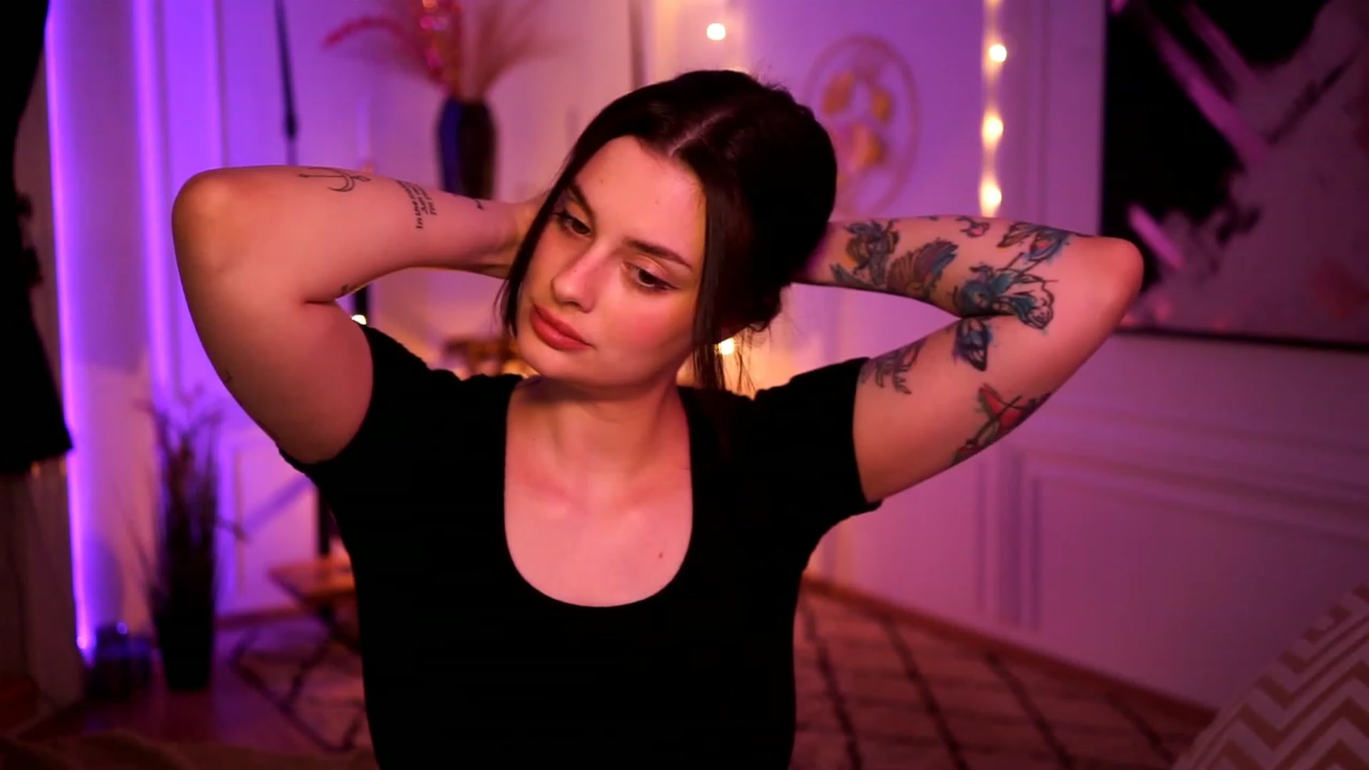 Gallery image thumbnail from lucynutty's myfreecams stream on, 02/15/2023, 19:27 image 20 of 20