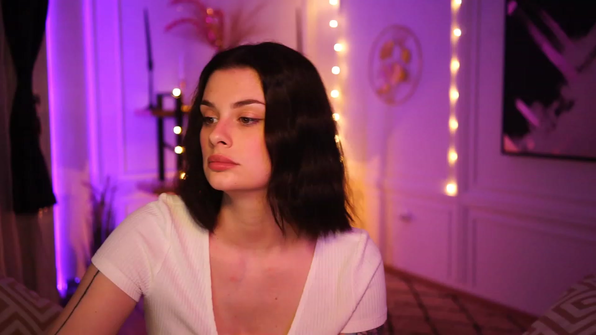 Gallery image thumbnail from lucynutty's myfreecams stream on, 02/17/2023, 19:01 image 11 of 20