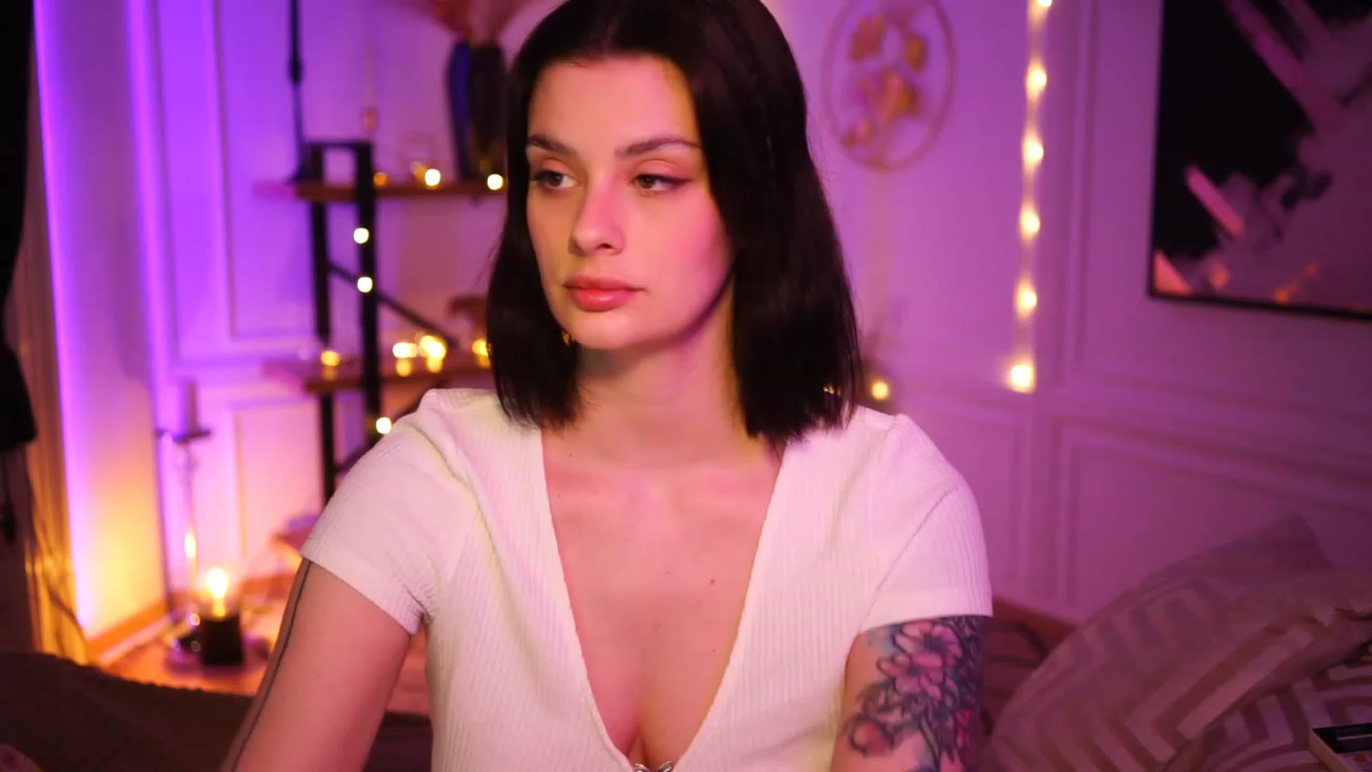 Gallery image thumbnail from lucynutty's myfreecams stream on, 03/24/2023, 13:17 image 1 of 20