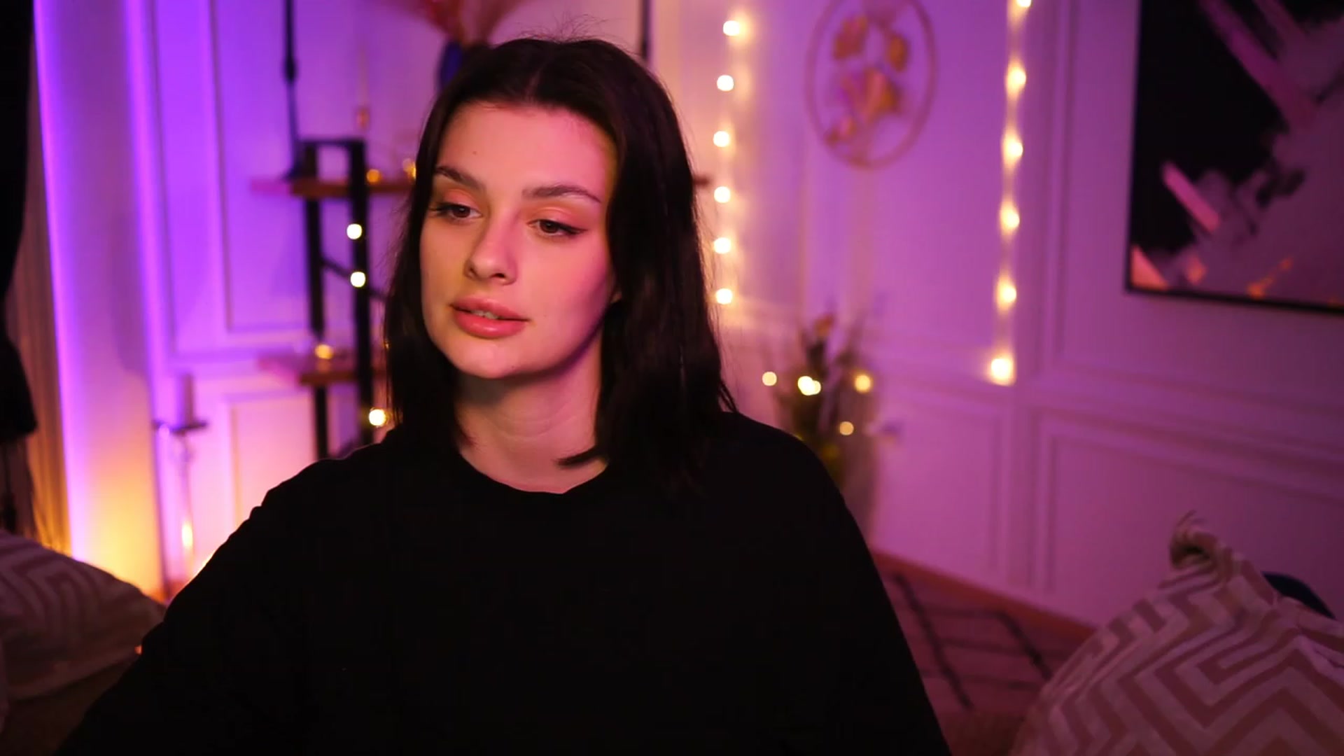 Gallery image thumbnail from lucynutty's myfreecams stream on, 03/24/2023, 15:43 image 18 of 20