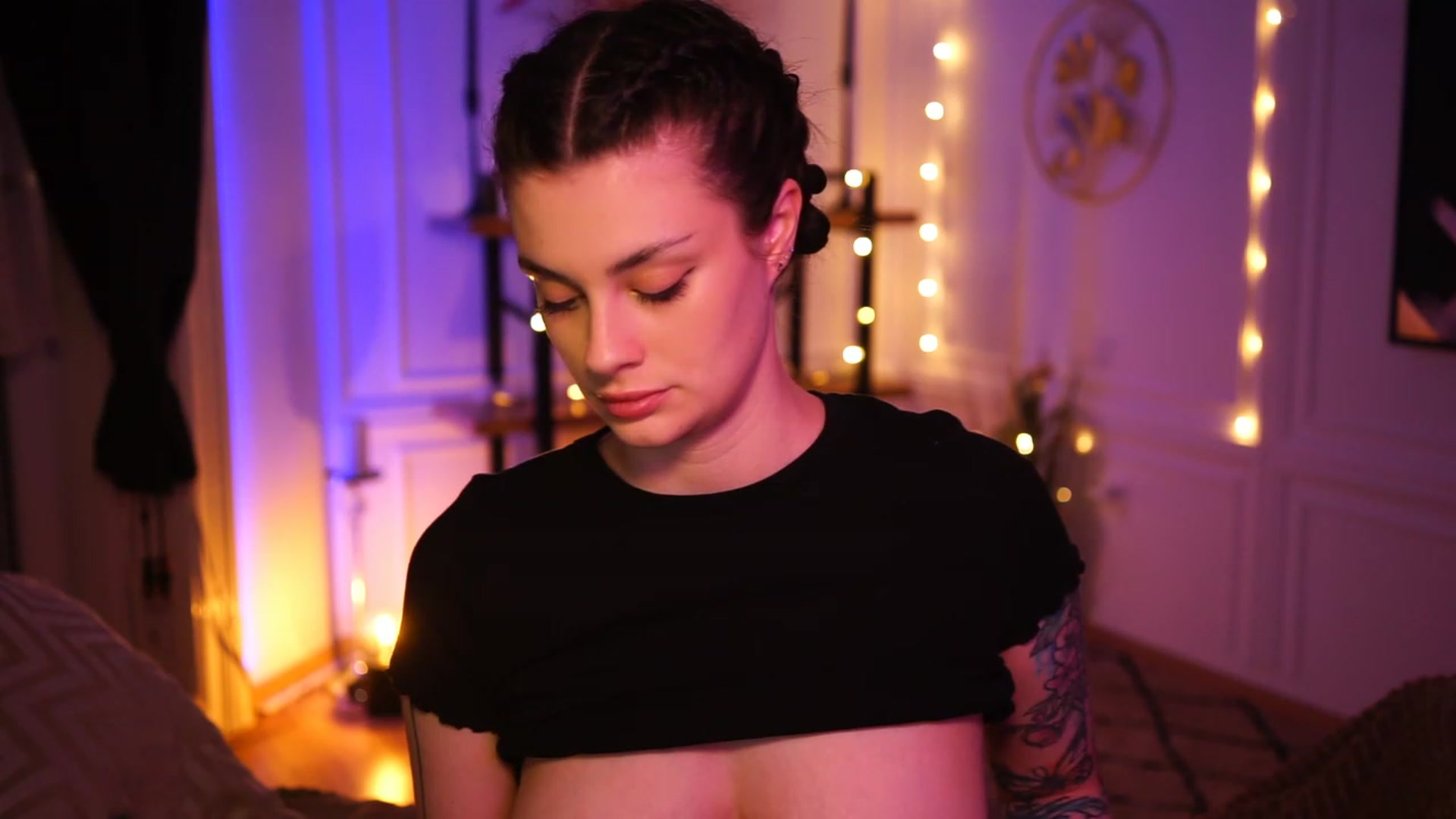 Gallery image thumbnail from lucynutty's myfreecams stream on, 03/25/2023, 18:09 image 20 of 20