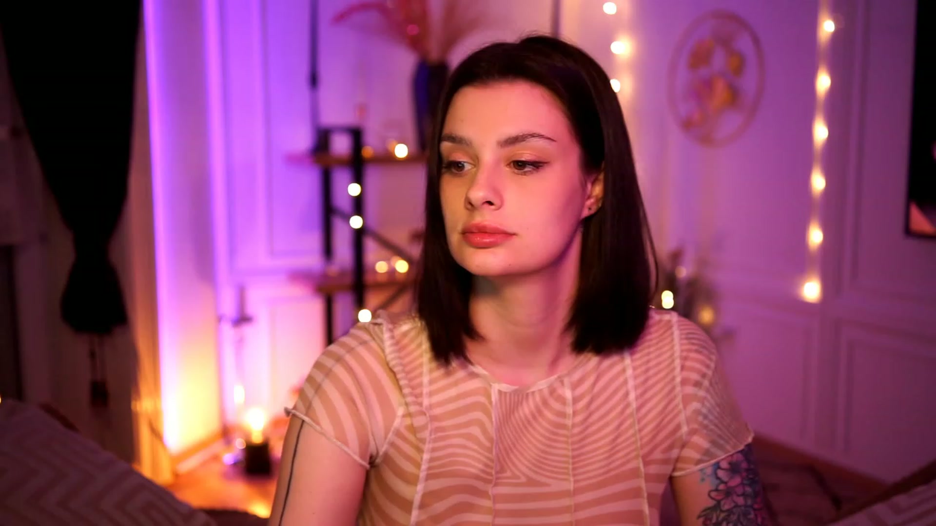 Gallery image thumbnail from lucynutty's myfreecams stream on, 03/30/2023, 13:42 image 12 of 20