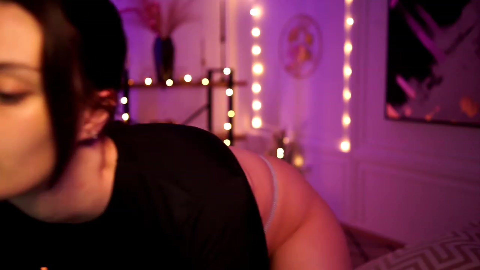 Gallery image thumbnail from lucynutty's myfreecams stream on, 04/13/2023, 13:44 image 7 of 20