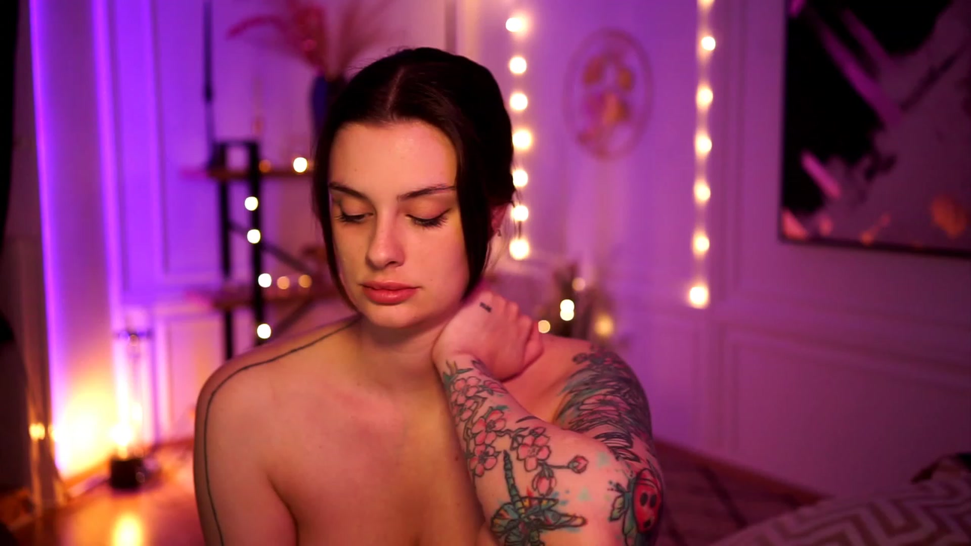 Gallery image thumbnail from lucynutty's myfreecams stream on, 04/13/2023, 14:08 image 16 of 20
