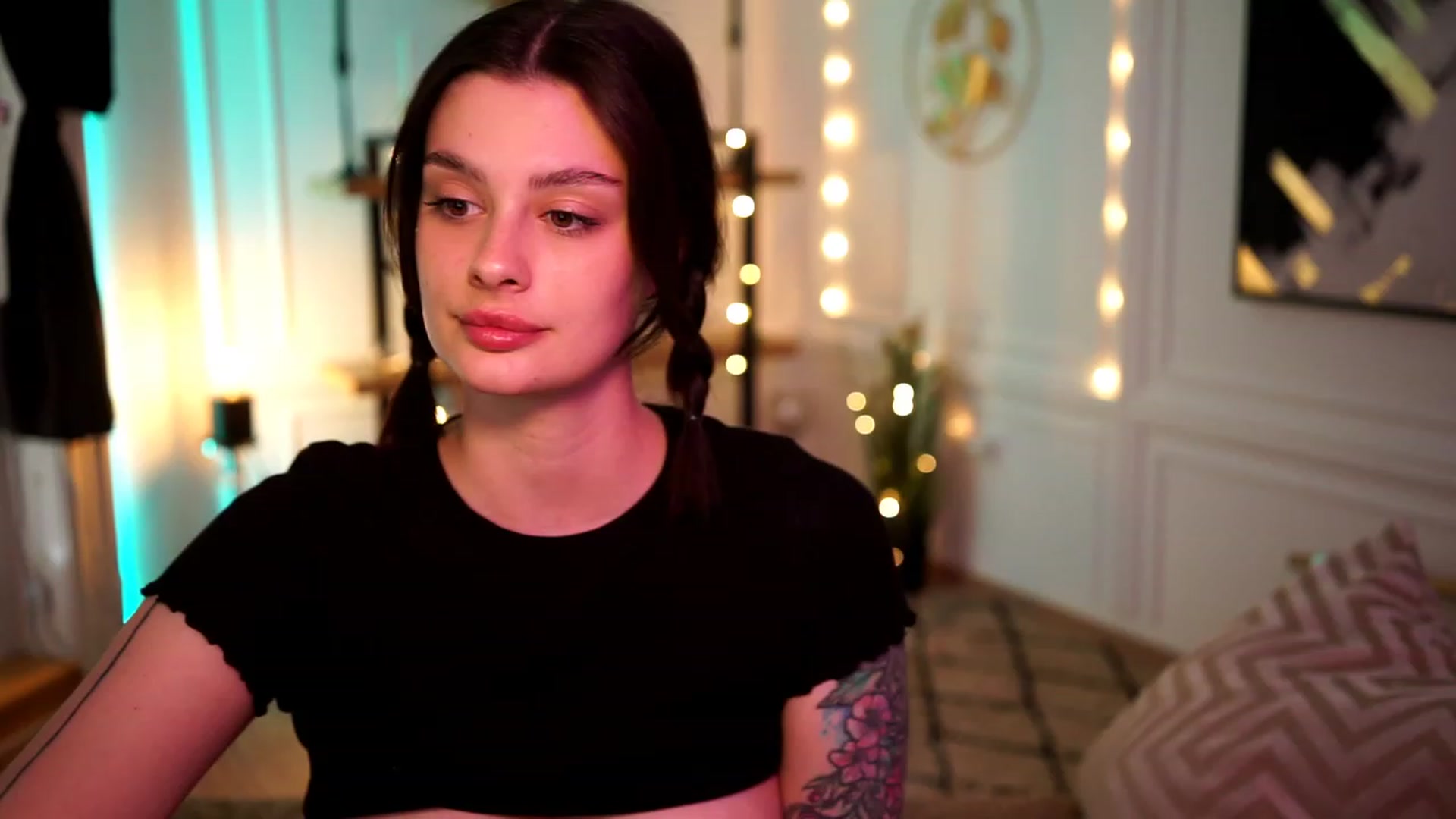 Gallery image thumbnail from lucynutty's myfreecams stream on, 04/23/2023, 14:48 image 20 of 20