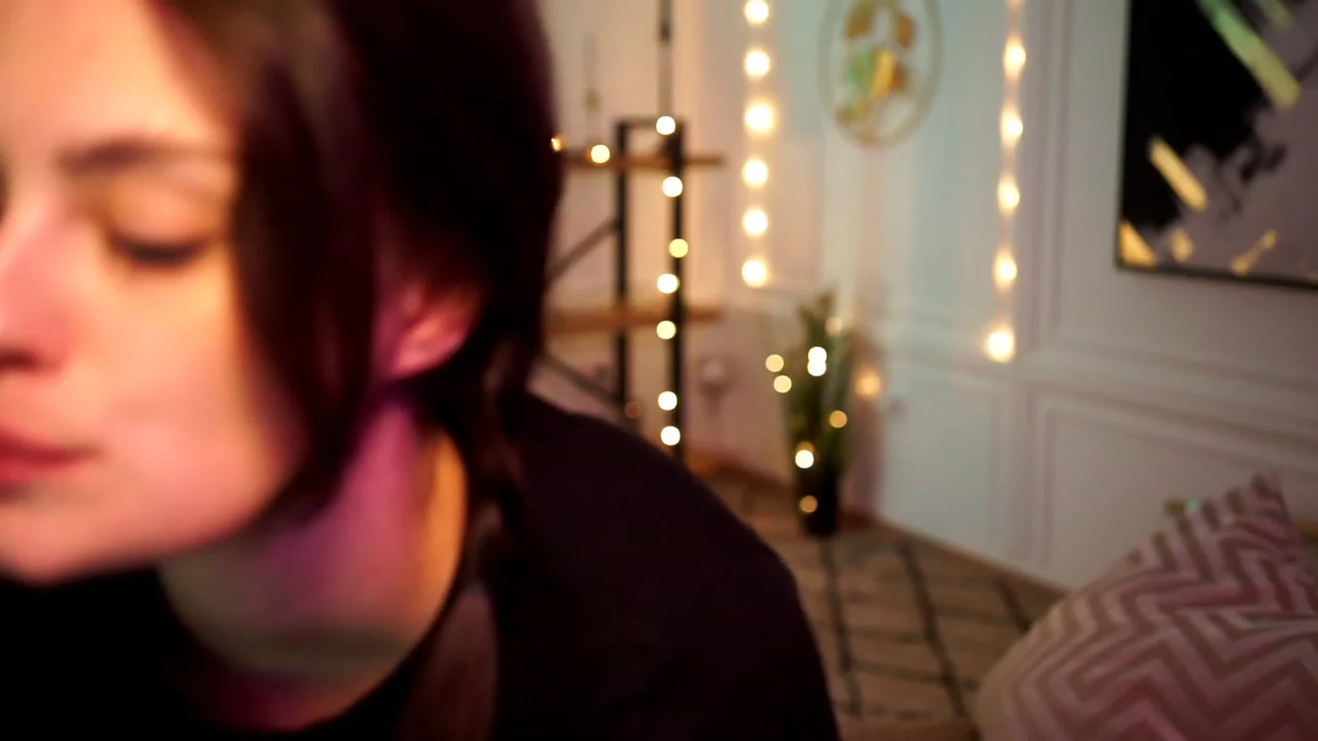 Gallery image thumbnail from lucynutty's myfreecams stream on, 04/23/2023, 14:48 image 14 of 20