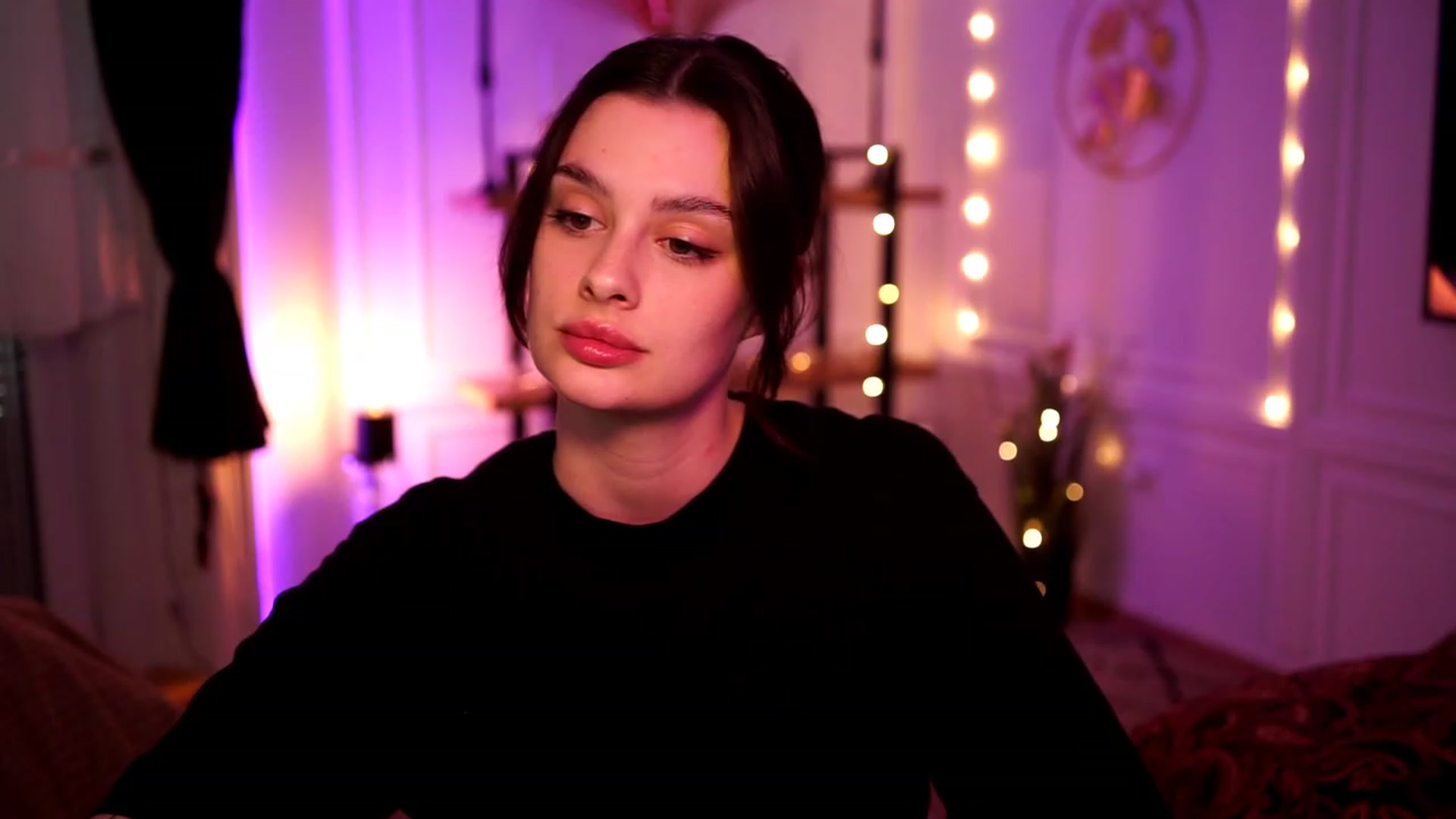 Gallery image thumbnail from lucynutty's myfreecams stream on, 04/28/2023, 14:31 image 20 of 20