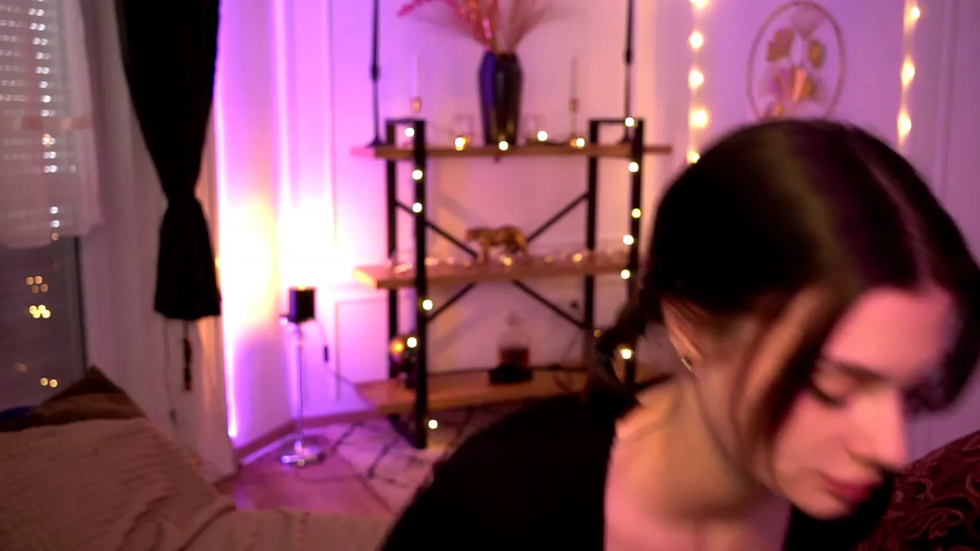 Gallery image thumbnail from lucynutty's myfreecams stream on, 04/30/2023, 10:48 image 1 of 20