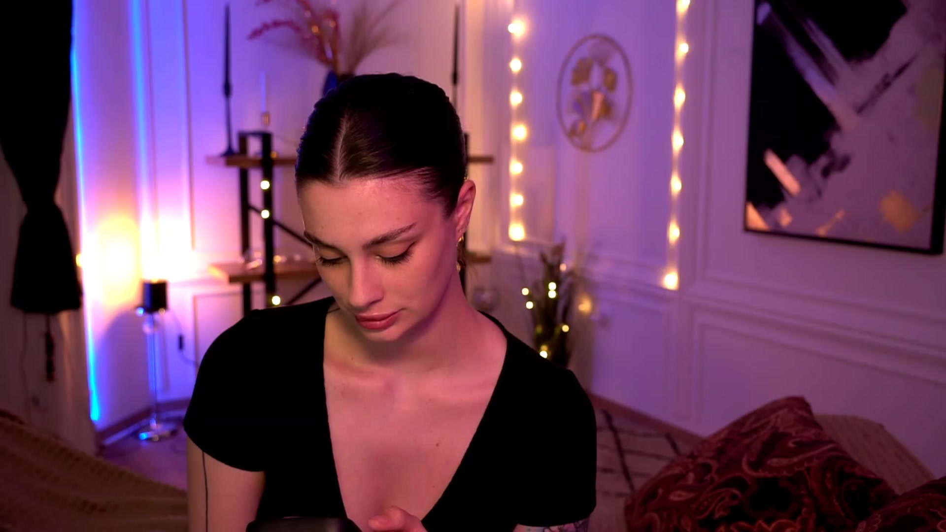 Gallery image thumbnail from lucynutty's myfreecams stream on, 05/04/2023, 10:07 image 20 of 20