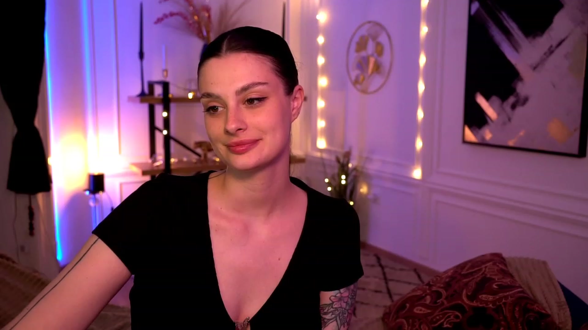 Gallery image thumbnail from lucynutty's myfreecams stream on, 05/04/2023, 11:42 image 13 of 20