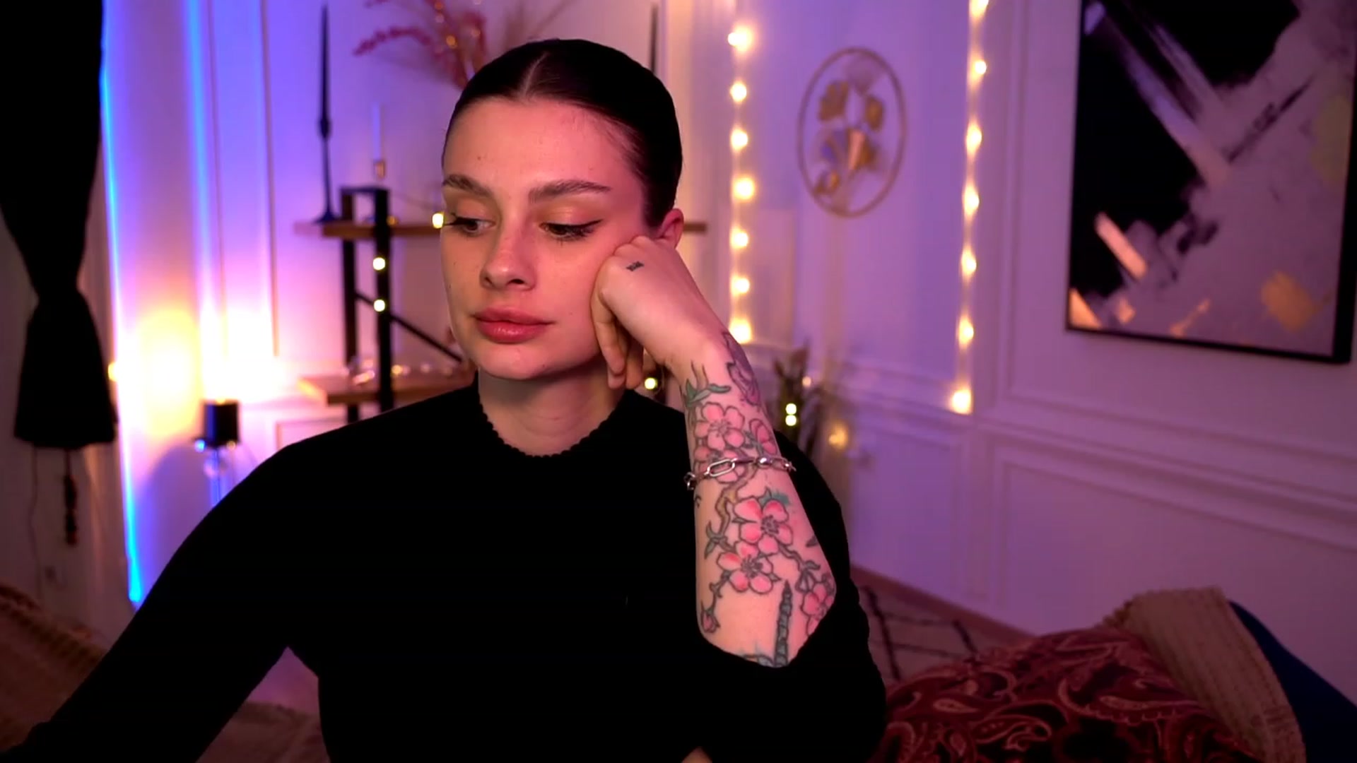 Gallery image thumbnail from lucynutty's myfreecams stream on, 05/04/2023, 14:47 image 19 of 20