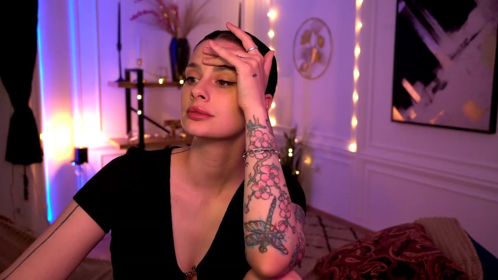 Gallery image thumbnail from lucynutty's myfreecams stream on, 05/04/2023, 14:47 image 4 of 20