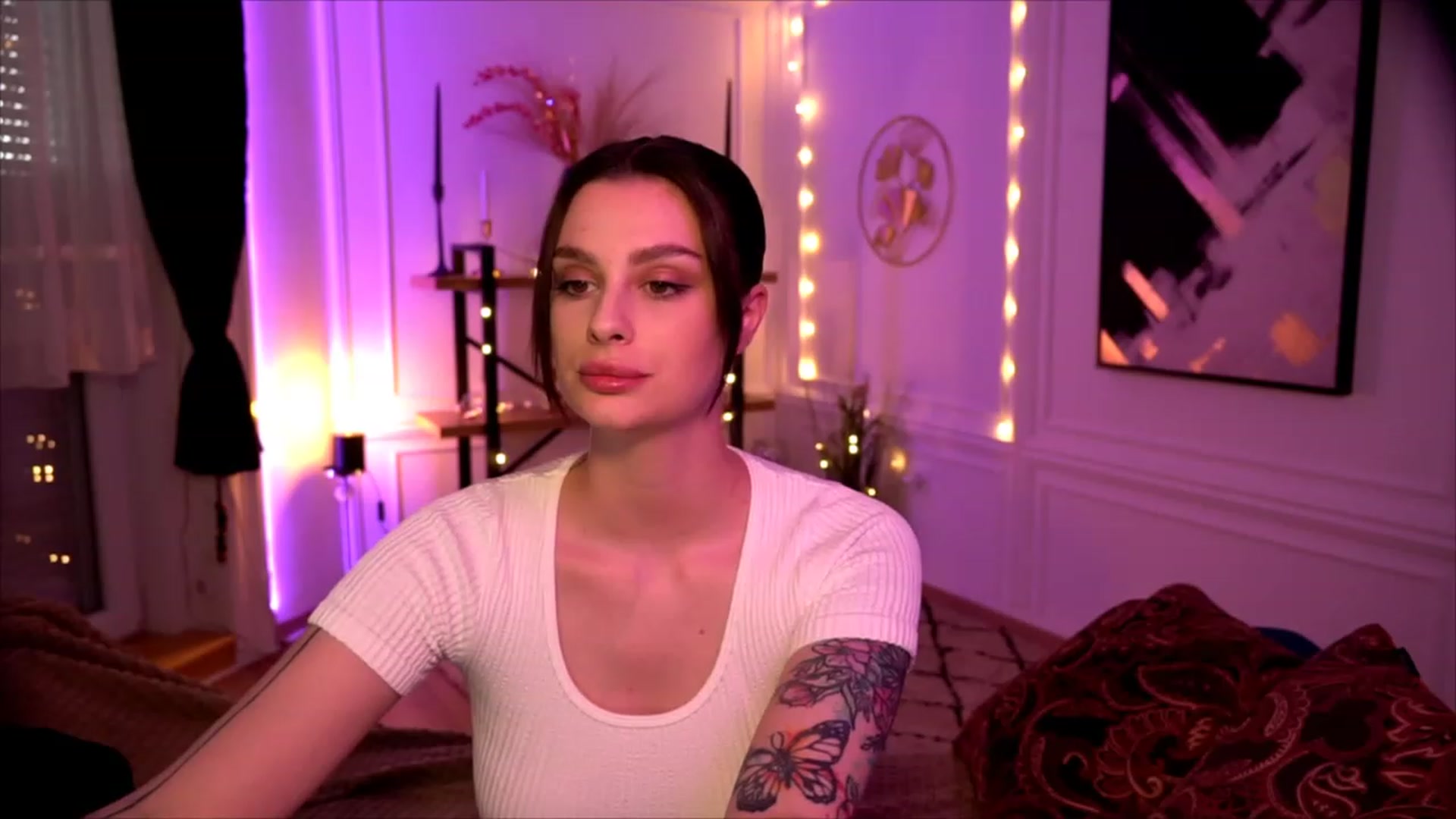 Gallery image thumbnail from lucynutty's myfreecams stream on, 05/06/2023, 16:30 image 9 of 20