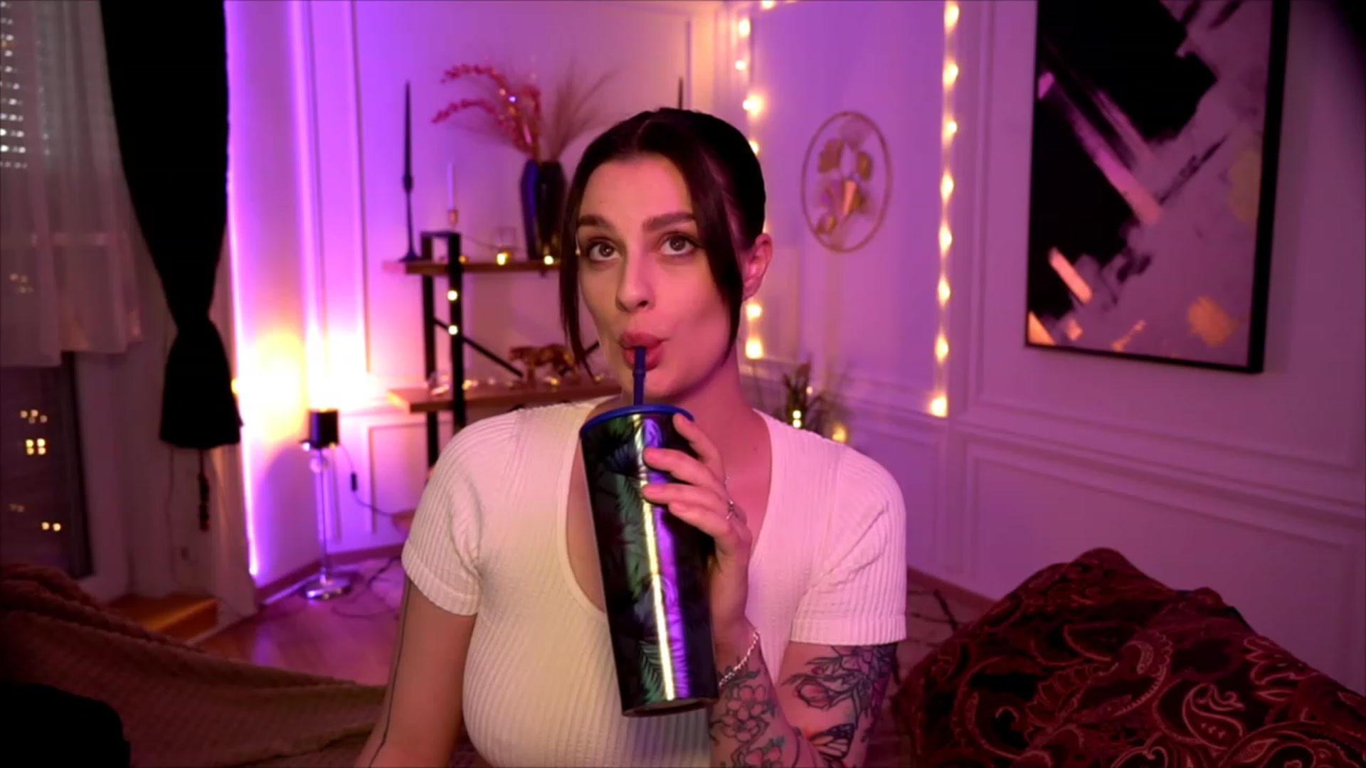 Gallery image thumbnail from lucynutty's myfreecams stream on, 05/06/2023, 16:30 image 2 of 20