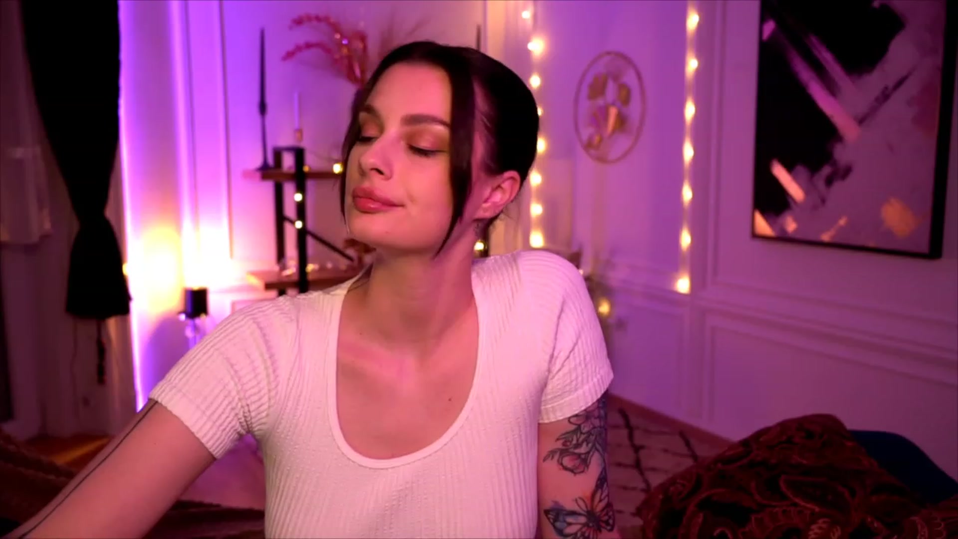Gallery image thumbnail from lucynutty's myfreecams stream on, 05/06/2023, 19:14 image 20 of 20