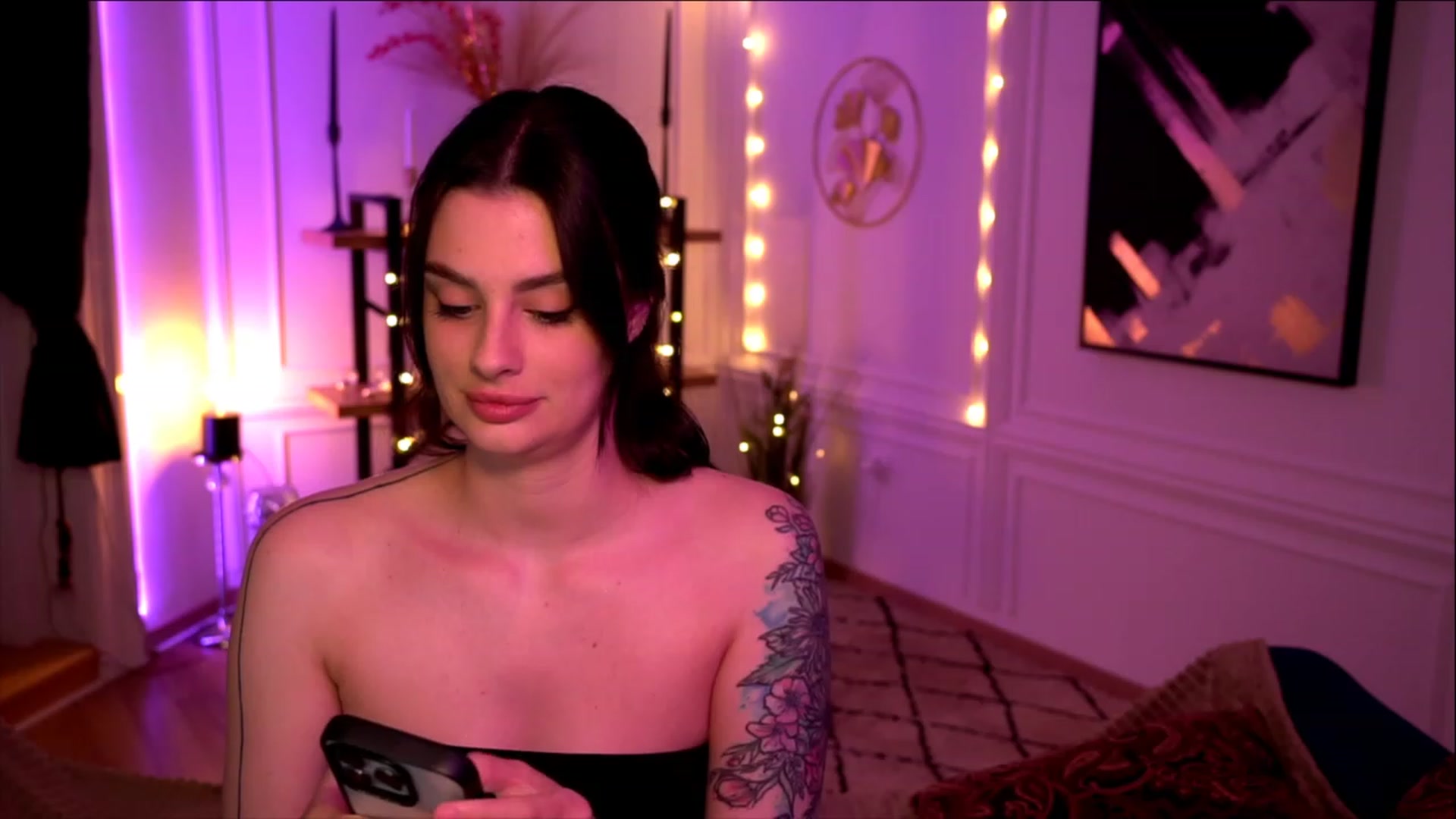 Gallery image thumbnail from lucynutty's myfreecams stream on, 05/13/2023, 12:51 image 14 of 20